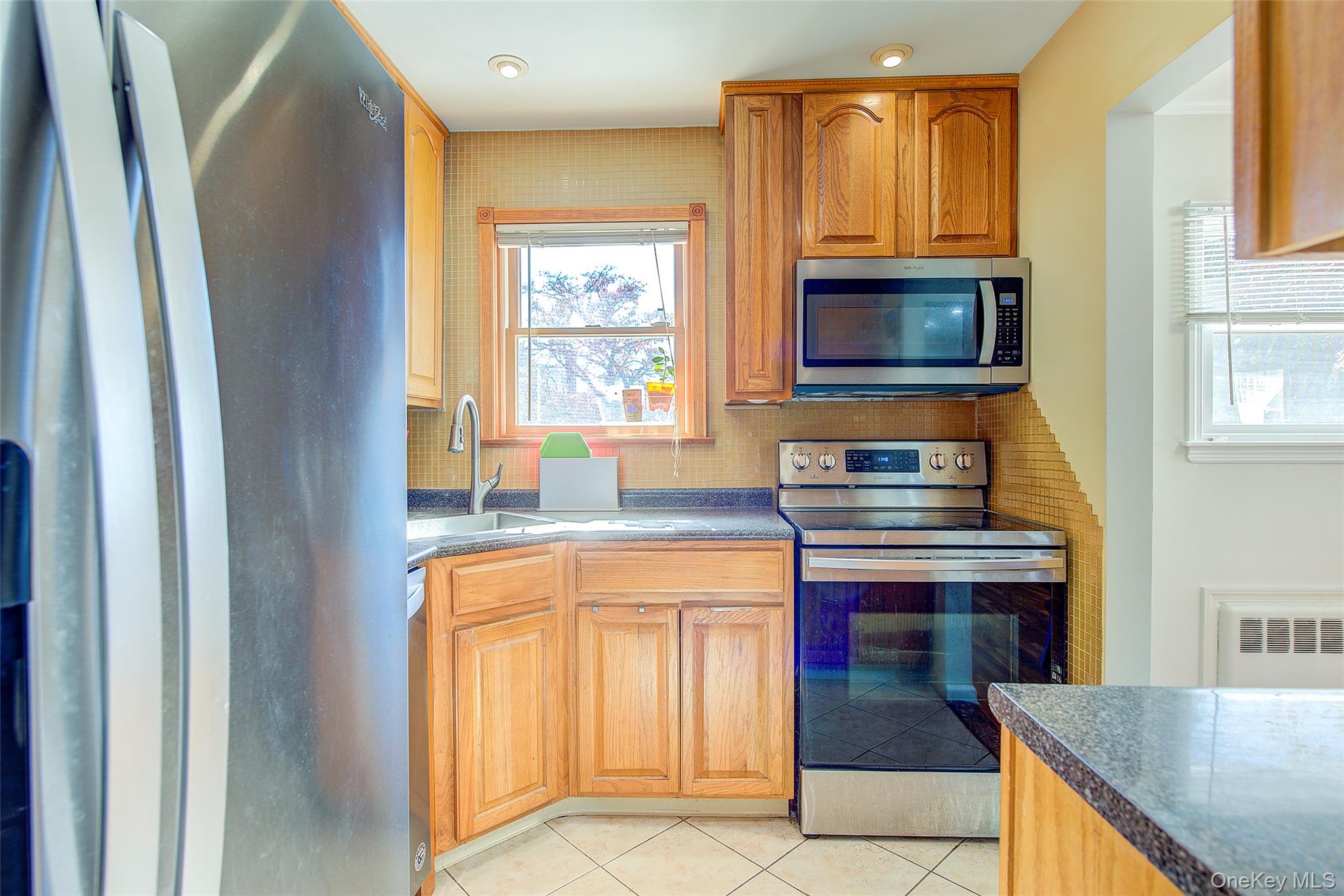 #6 photo, 35 Jackson Avenue, ナッソー郡 Bethpage , NY 11714