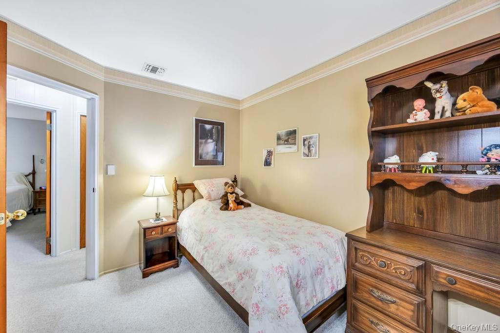 #13 photo, 7 Montana Street, Hicksville , NY 11801