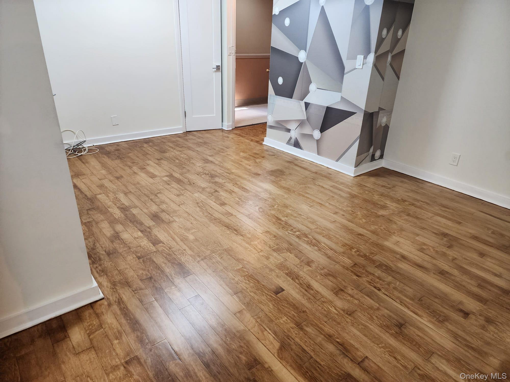 #4 photo, 61-45 98th Street, クイーンズ区 Rego Park , NY 11374