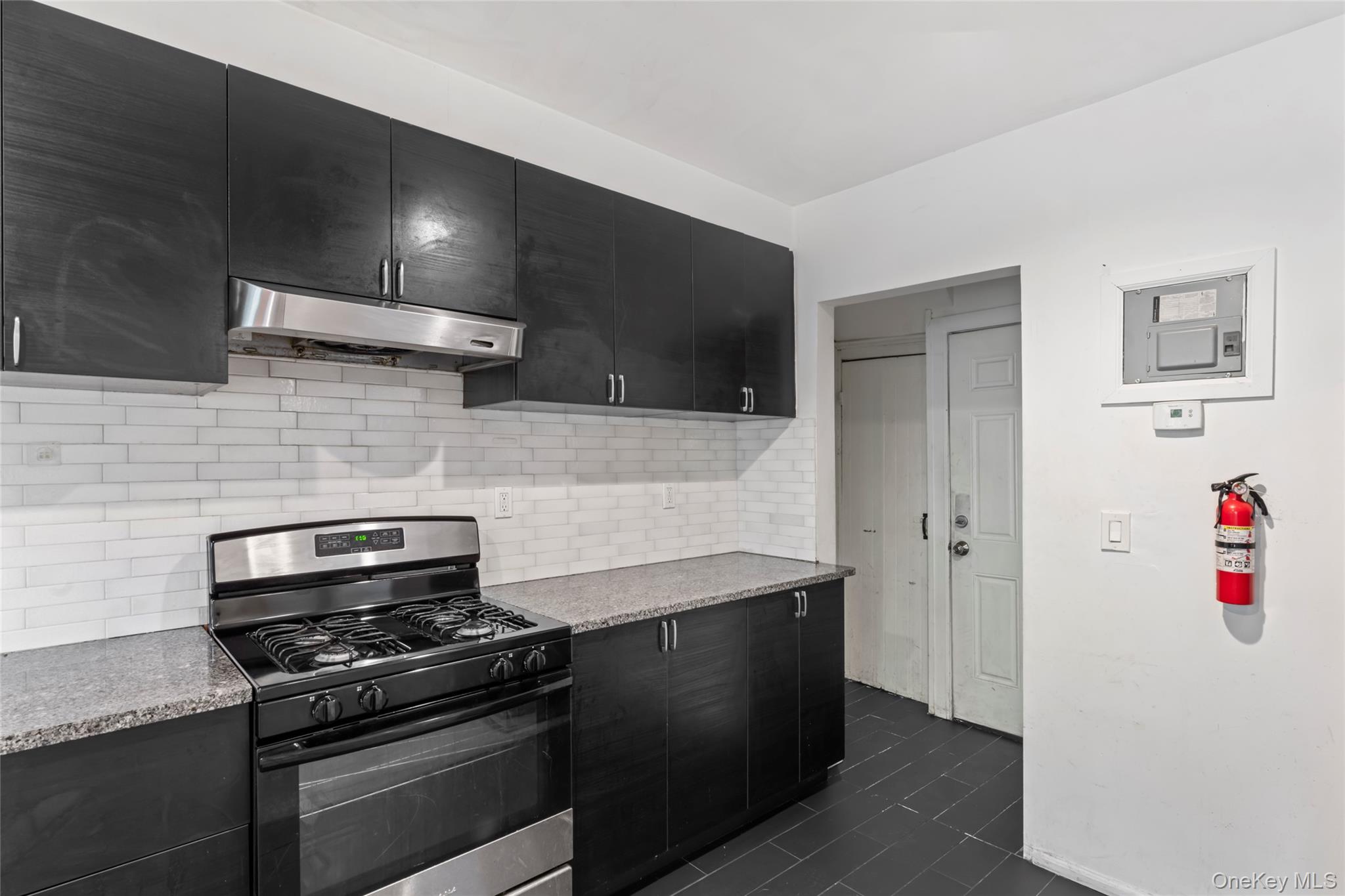 #4 photo, 204 S William Street, Newburgh , NY 12550