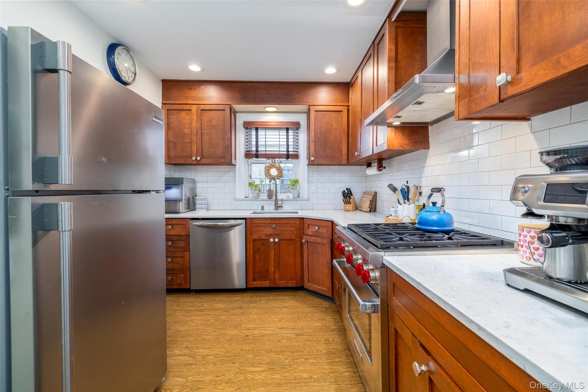 #8 photo, 265 Raymond, ナッソー郡 Rockville Centre , NY 11570