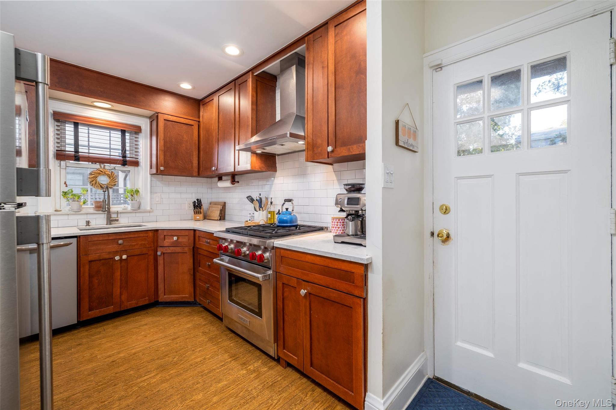 #9 photo, 265 Raymond, ナッソー郡 Rockville Centre , NY 11570