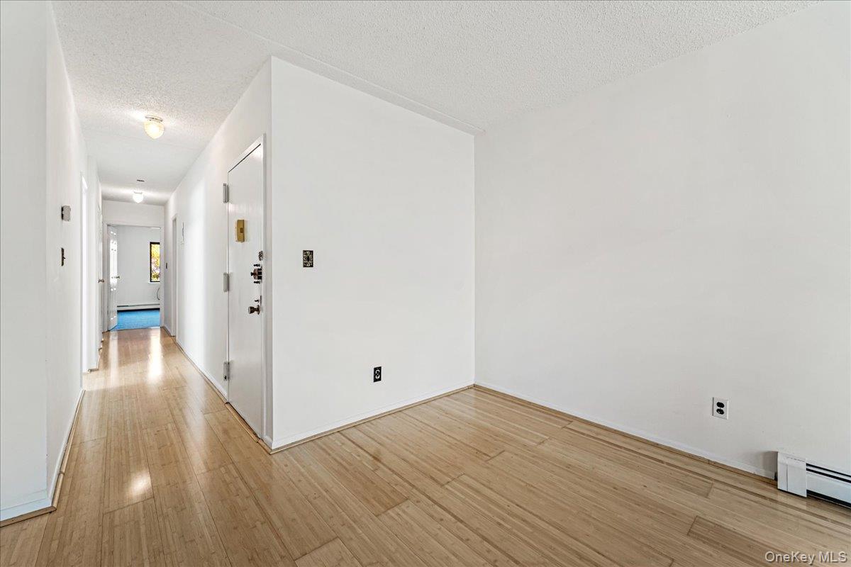 #12 photo, 7129 Sutton Place, Fresh Meadows , NY 11365