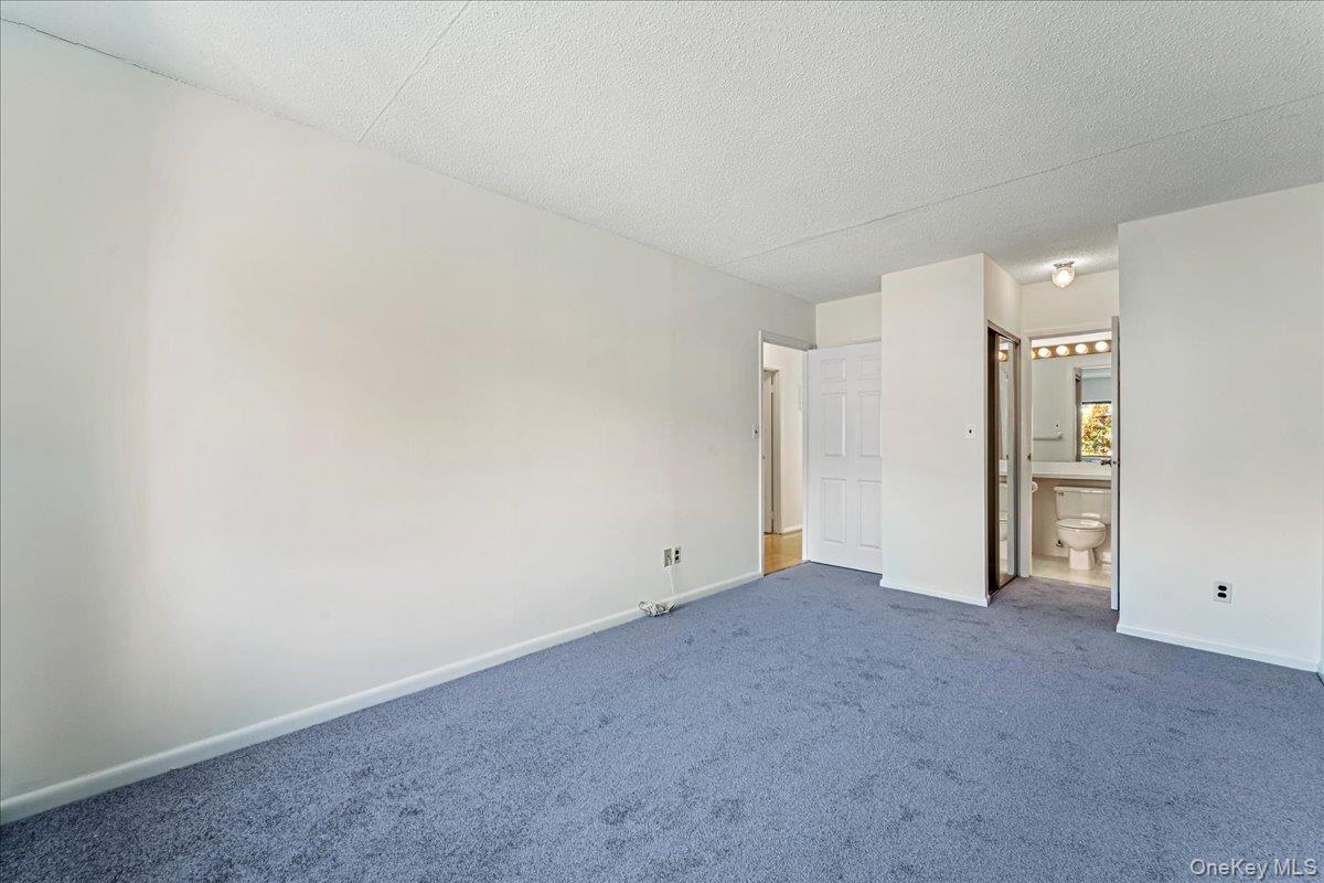 #16 photo, 7129 Sutton Place, Fresh Meadows , NY 11365