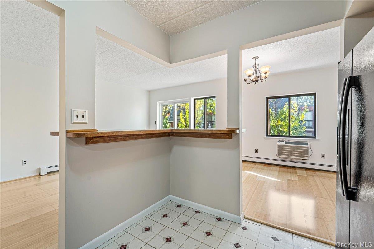 #9 photo, 7129 Sutton Place, Fresh Meadows , NY 11365