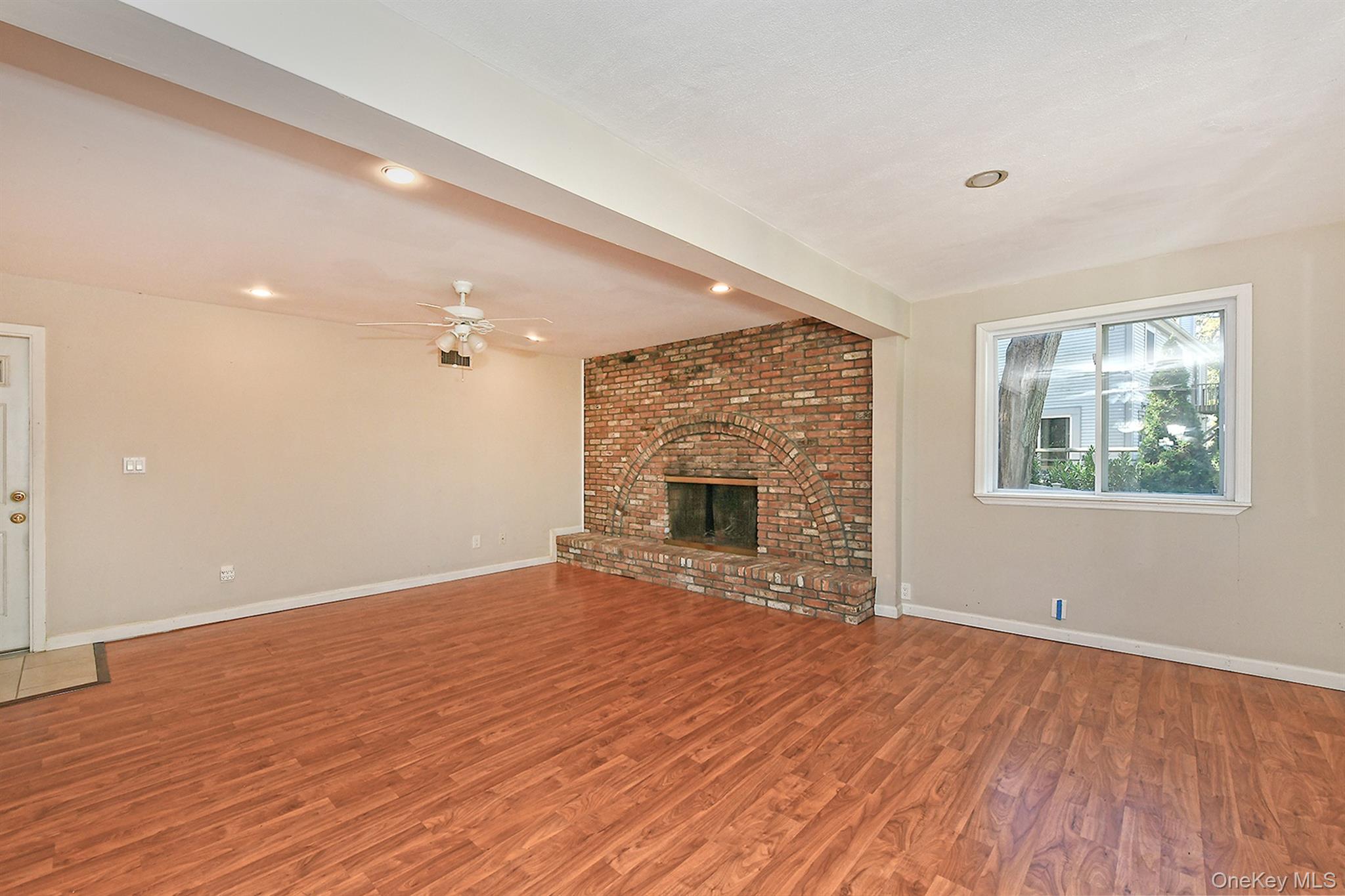 #14 photo, 5 Melia Way, Huntington Station , NY 11746