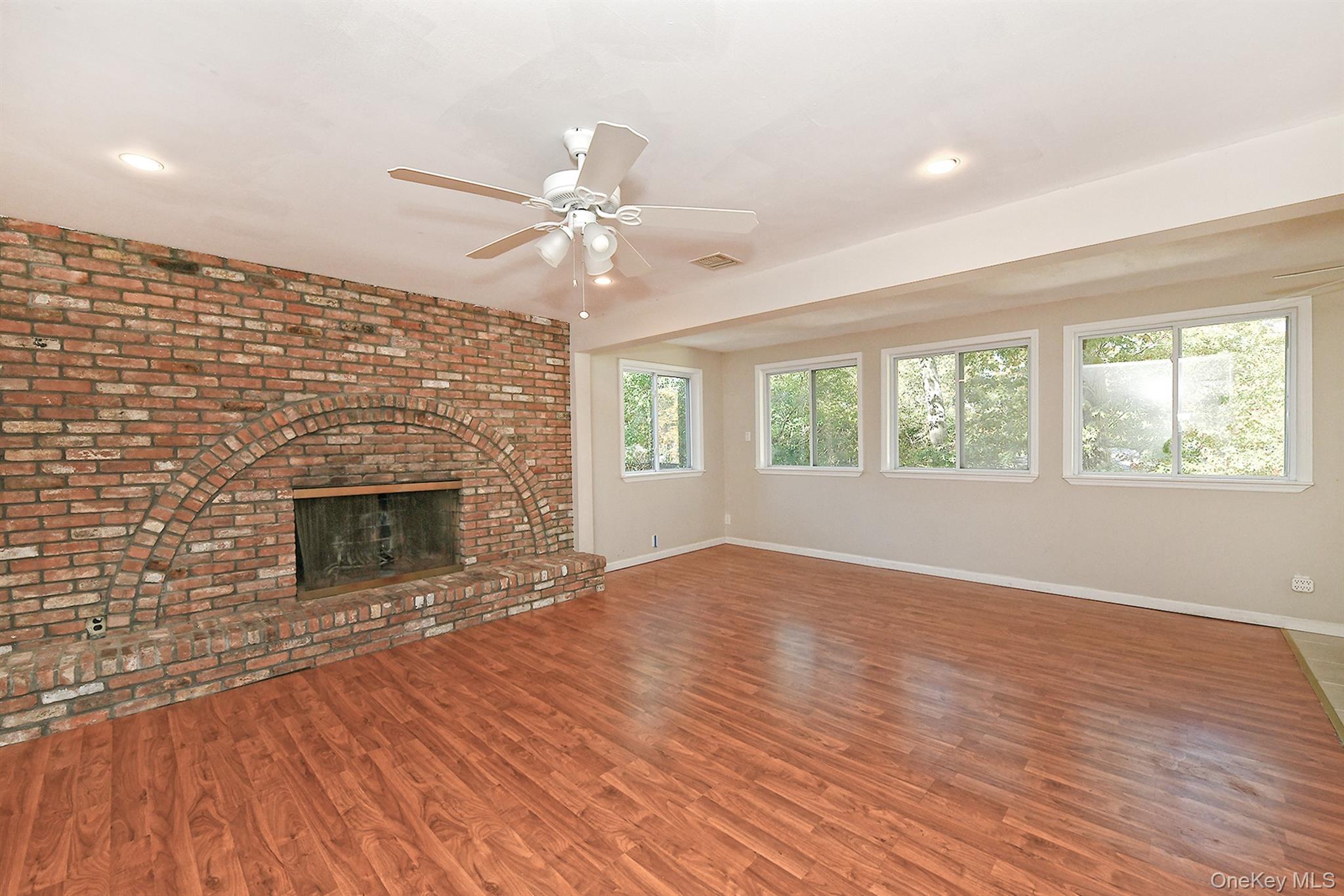 #15 photo, 5 Melia Way, Huntington Station , NY 11746