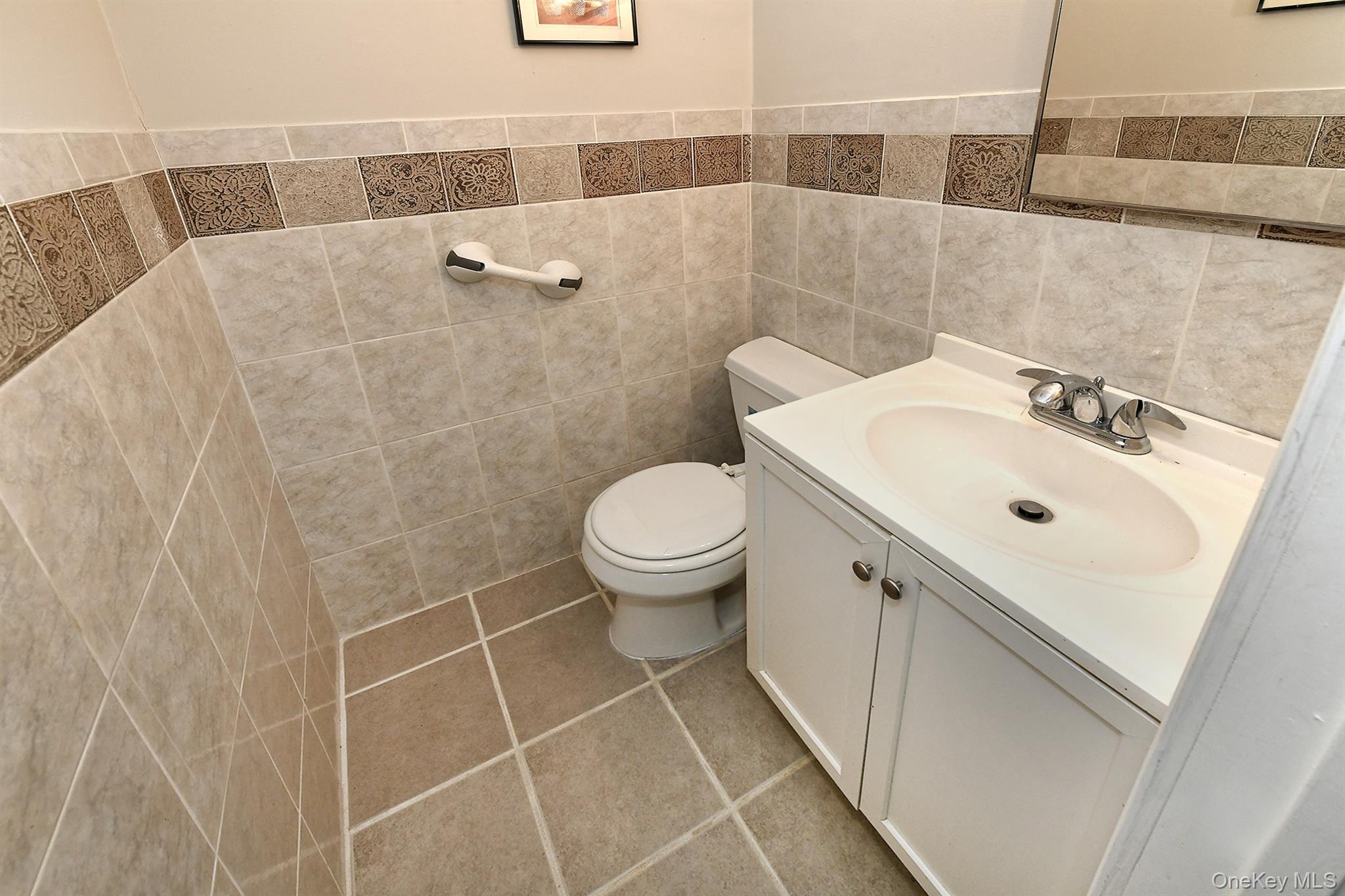 #17 photo, 5 Melia Way, Huntington Station , NY 11746