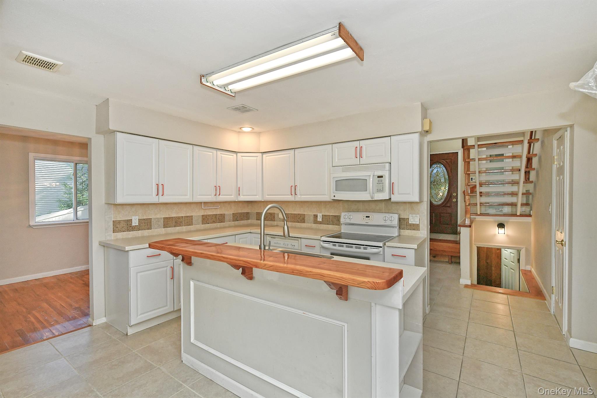 #7 photo, 5 Melia Way, Huntington Station , NY 11746