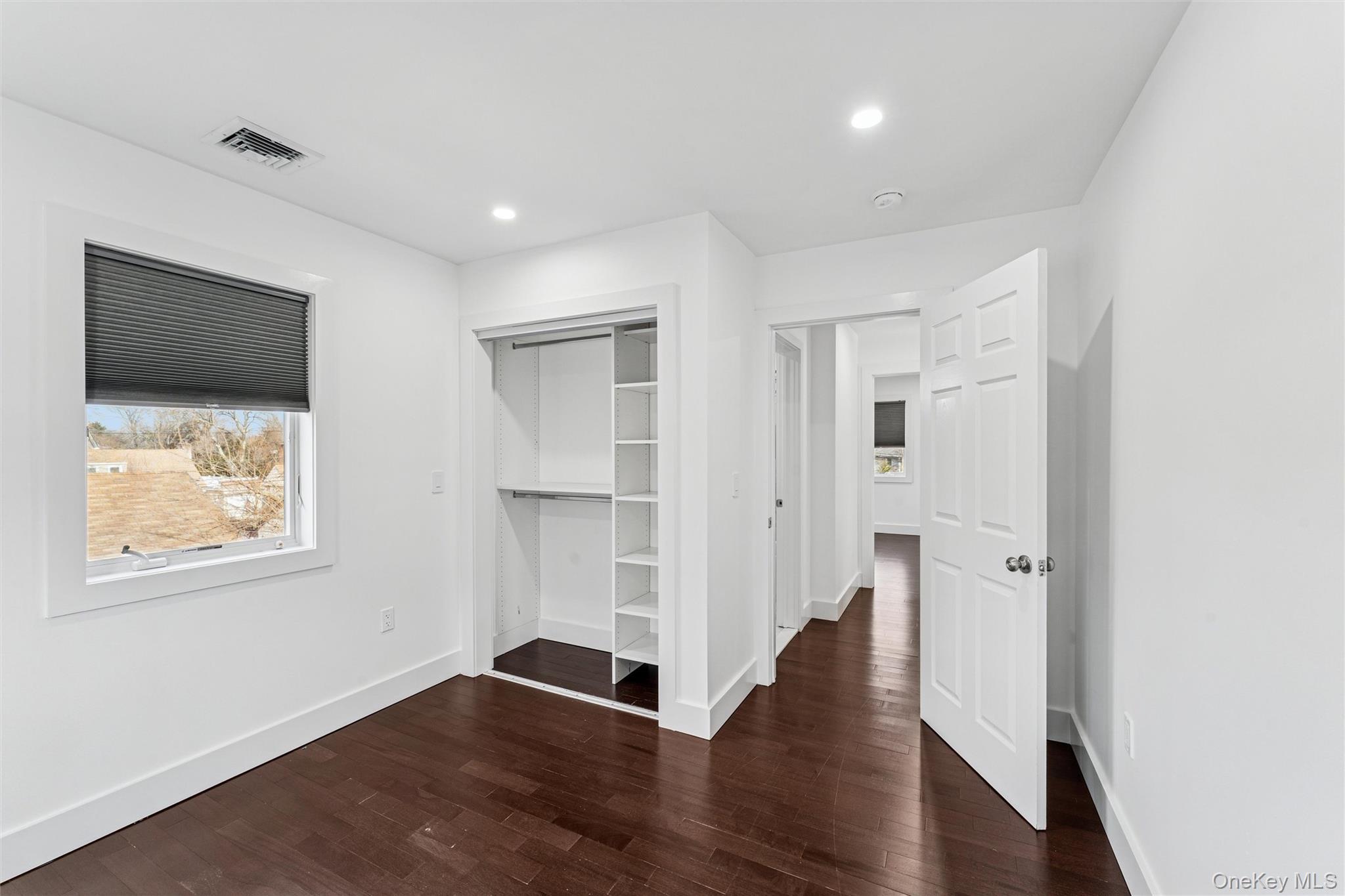 #19 photo, 1064 Mora Place, Woodmere , NY 11598