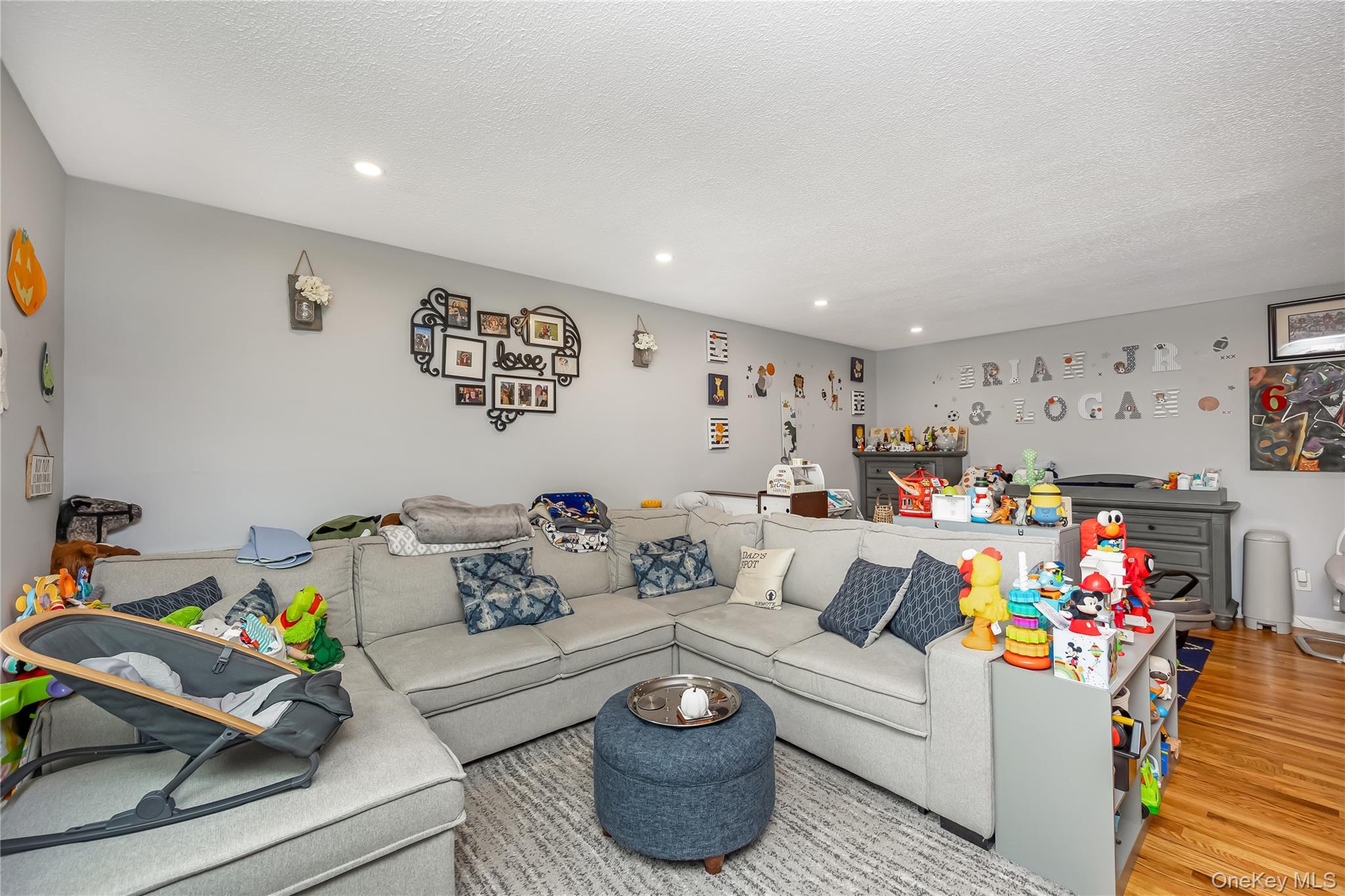 #17 photo, 2449 Union Blvd, サフォーク郡 Islip , NY 11751