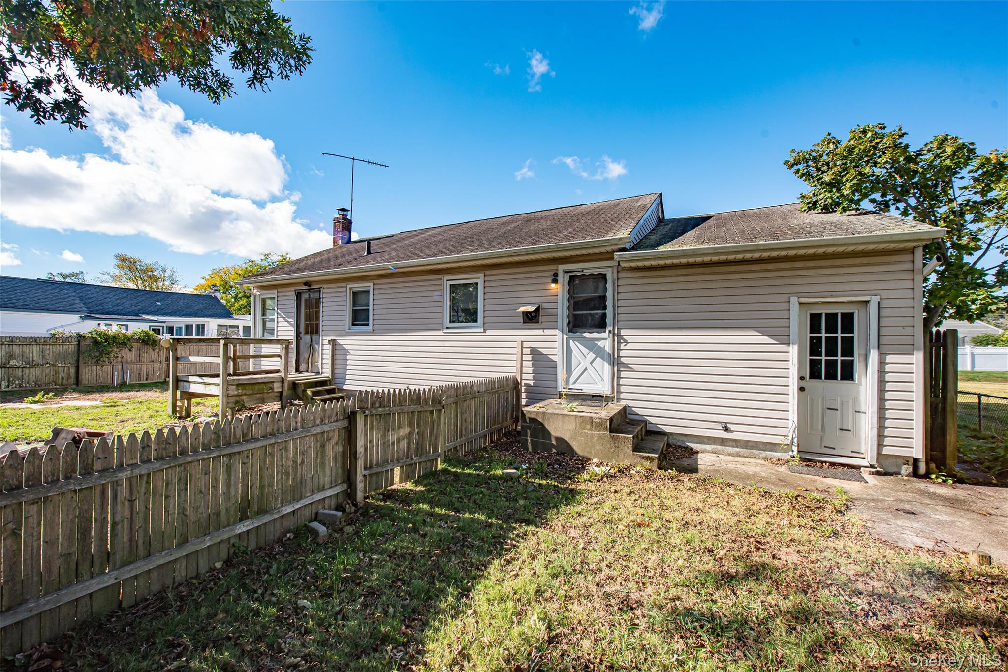 #17 photo, 710 S 4th Street, サフォーク郡 Lindenhurst , NY 11757