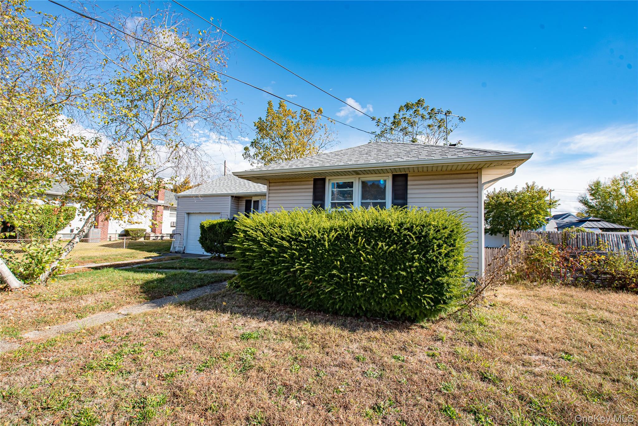 #20 photo, 710 S 4th Street, サフォーク郡 Lindenhurst , NY 11757