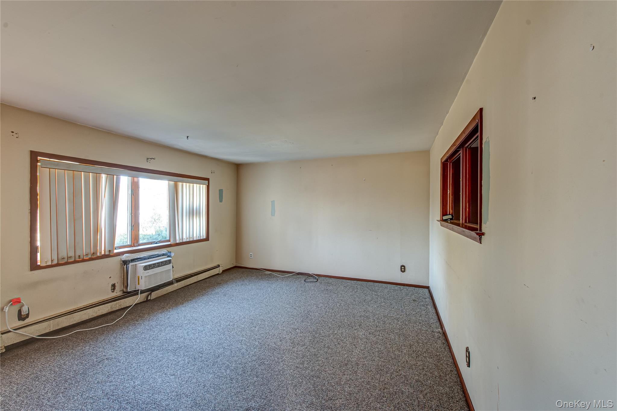 #7 photo, 710 S 4th Street, サフォーク郡 Lindenhurst , NY 11757