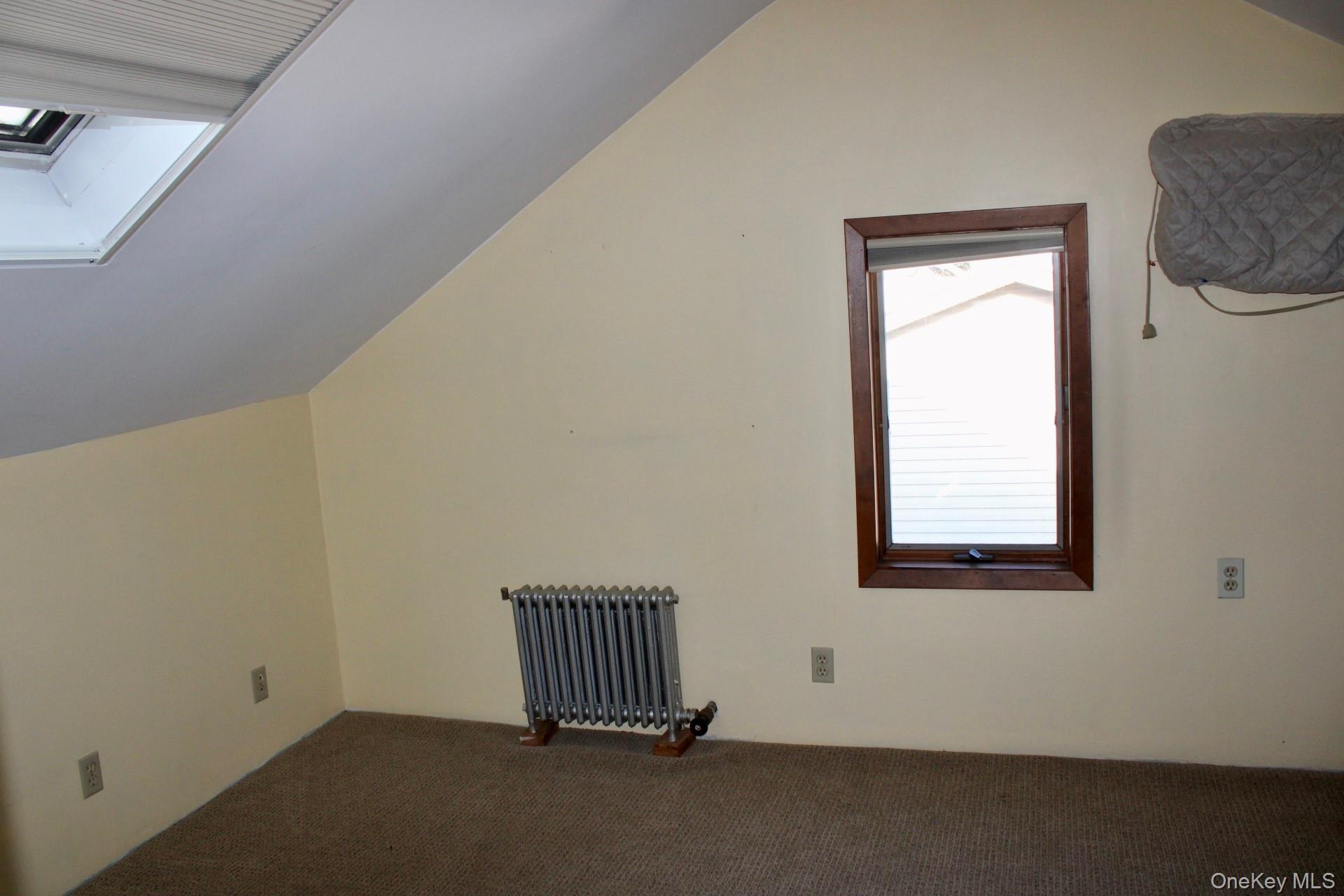 #12 photo, 23 Thompson Place, Lynbrook , NY 11563