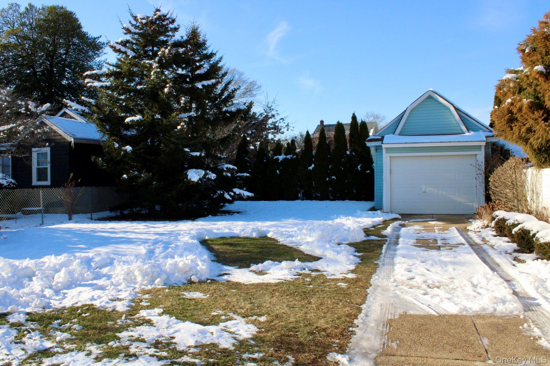 #15 photo, 23 Thompson Place, Lynbrook , NY 11563