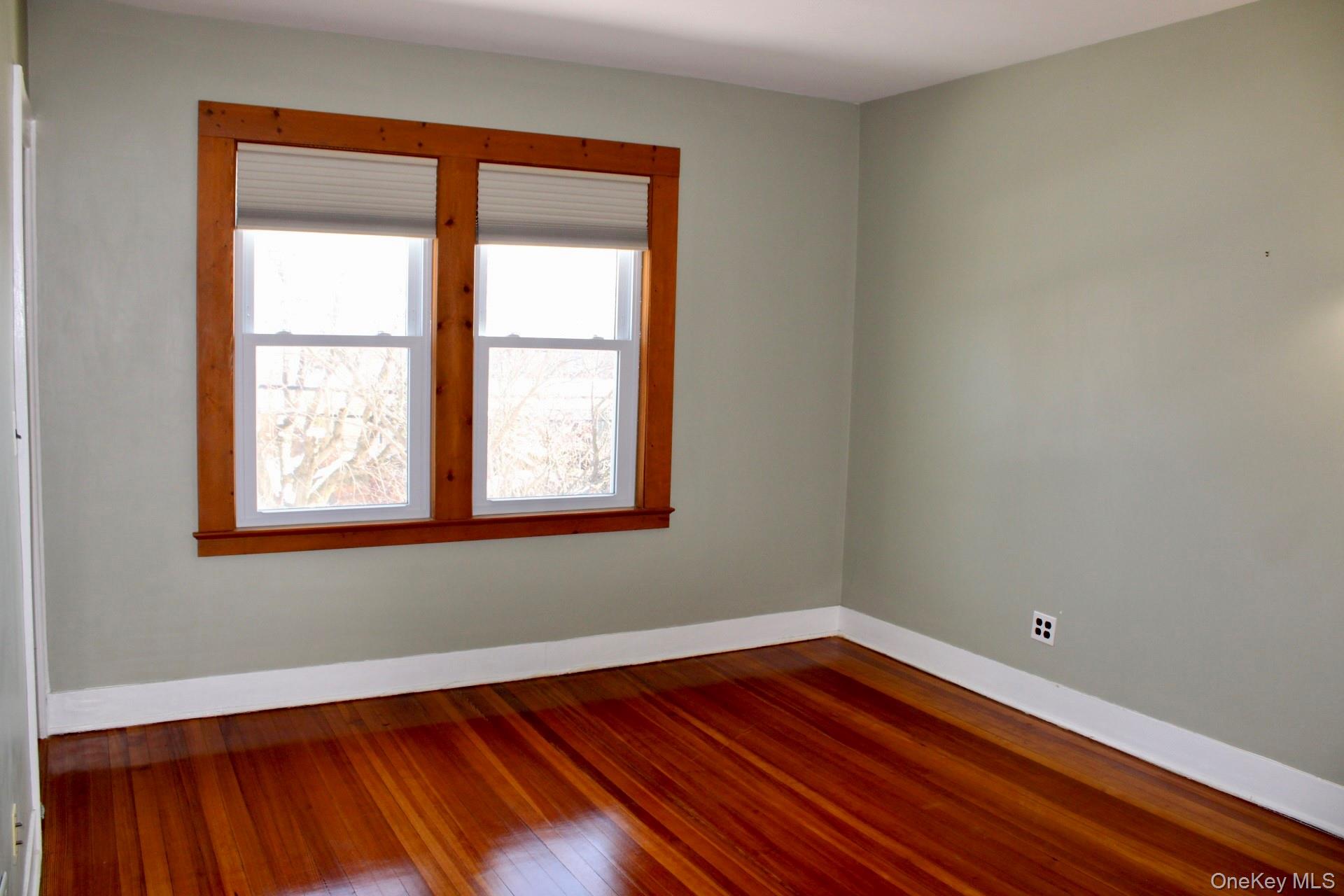 #3 photo, 23 Thompson Place, Lynbrook , NY 11563