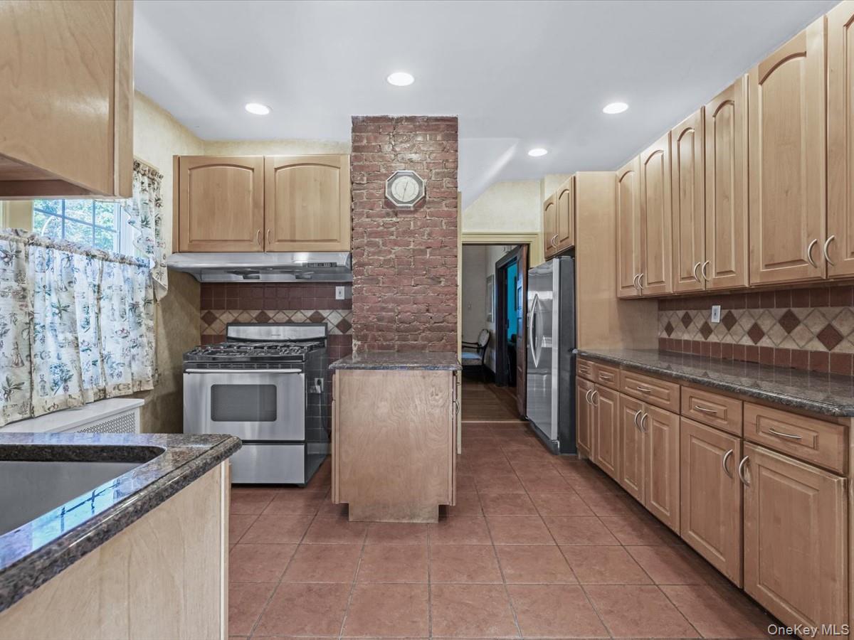 #10 photo, 186-34 Henley Road, クイーンズ区 Jamaica Estates , NY 11432