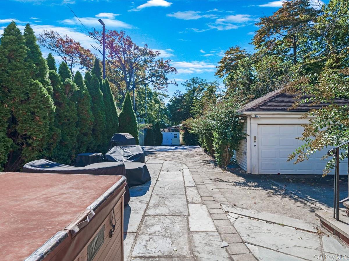 #19 photo, 186-34 Henley Road, クイーンズ区 Jamaica Estates , NY 11432