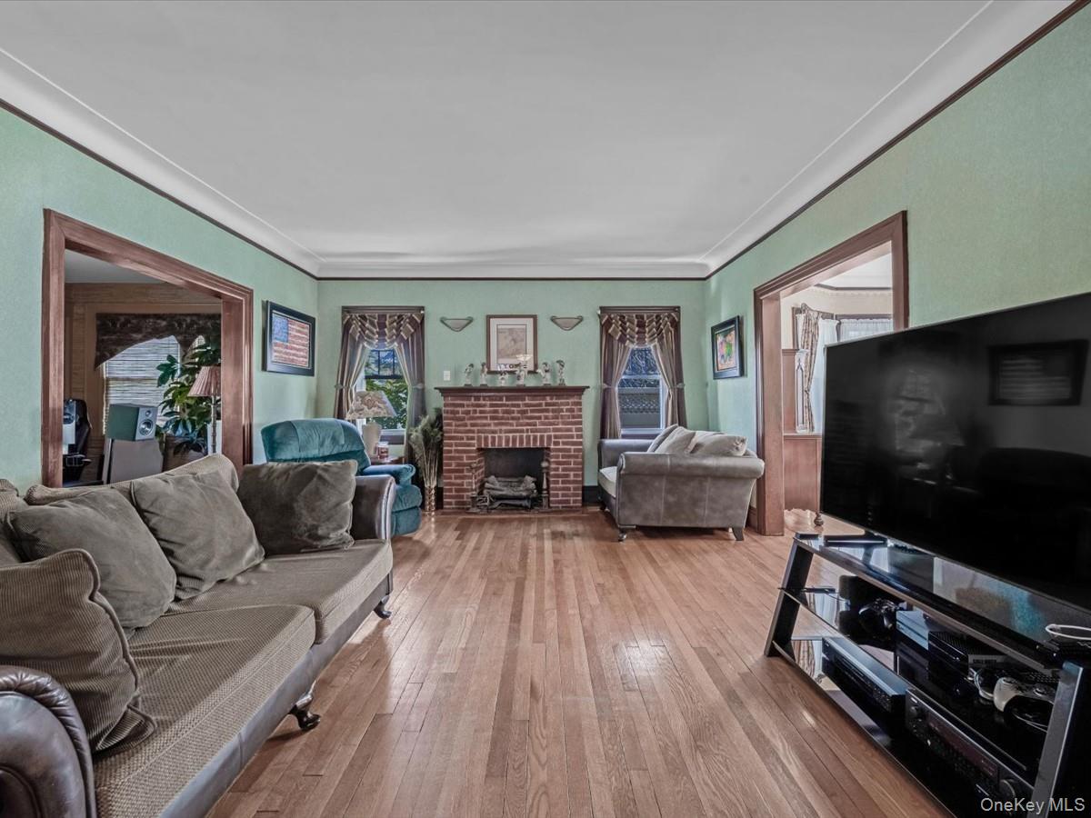 #5 photo, 186-34 Henley Road, クイーンズ区 Jamaica Estates , NY 11432