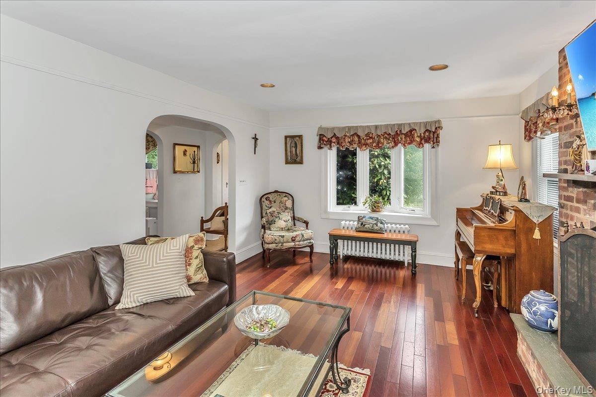 #3 photo, 21 Hayden Avenue, ナッソー郡 Great Neck , NY 11024