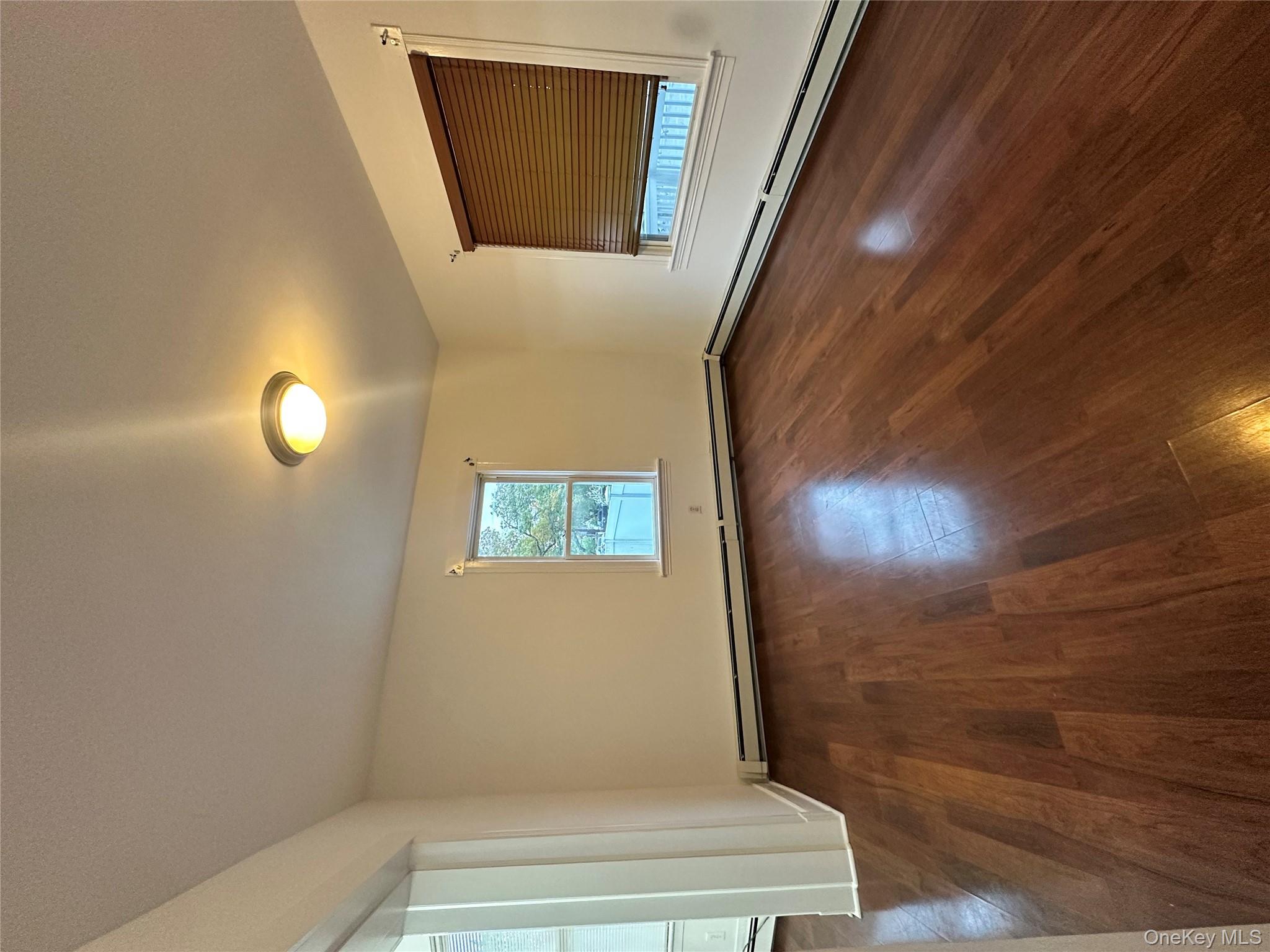 #4 photo, Bay Shore, サフォーク郡 Bay Shore , NY 11706