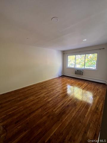 #7 photo, 2122 Menahan Street, Ridgewood , NY 11385