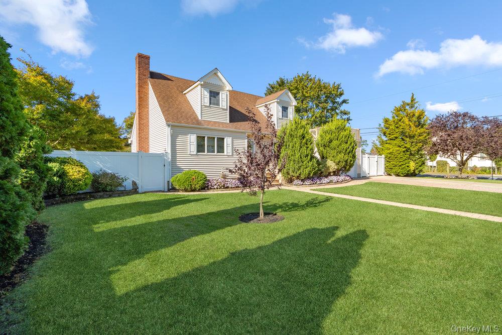 #3 photo, 91 15th Avenue, サフォーク郡 West Babylon , NY 11704