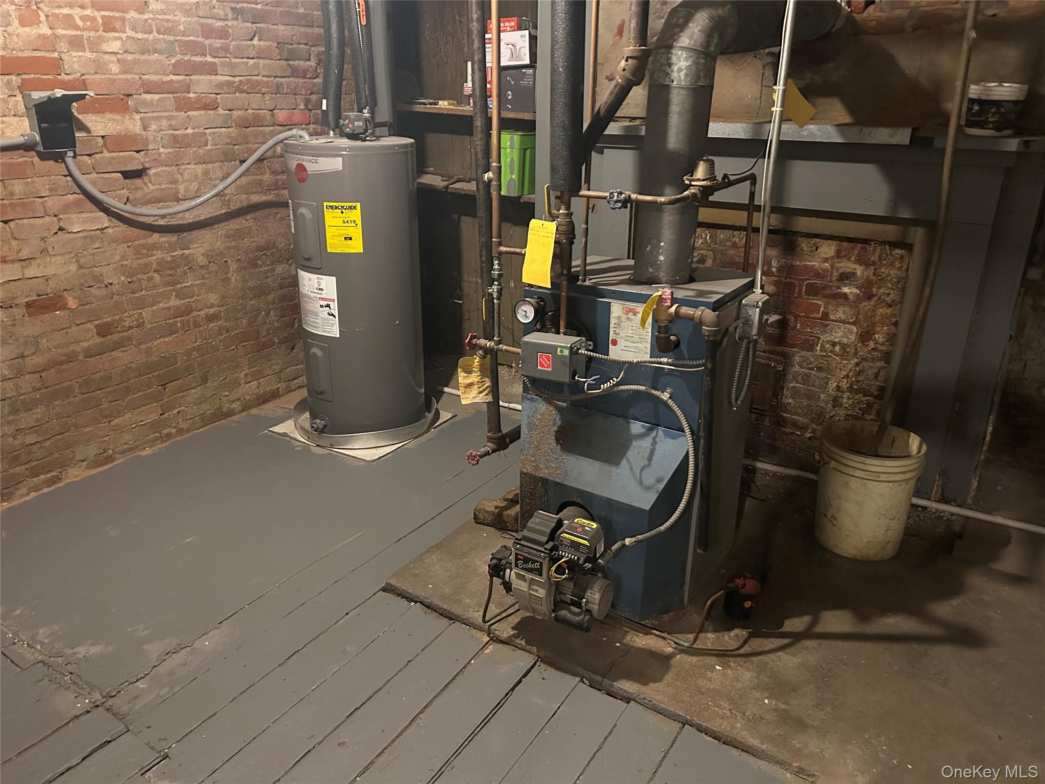 #20 photo, 61 Delafield Street, Poughkeepsie , NY 12601