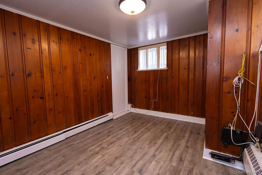 #5 photo, 180 Scott Avenue, Yonkers , NY 10704