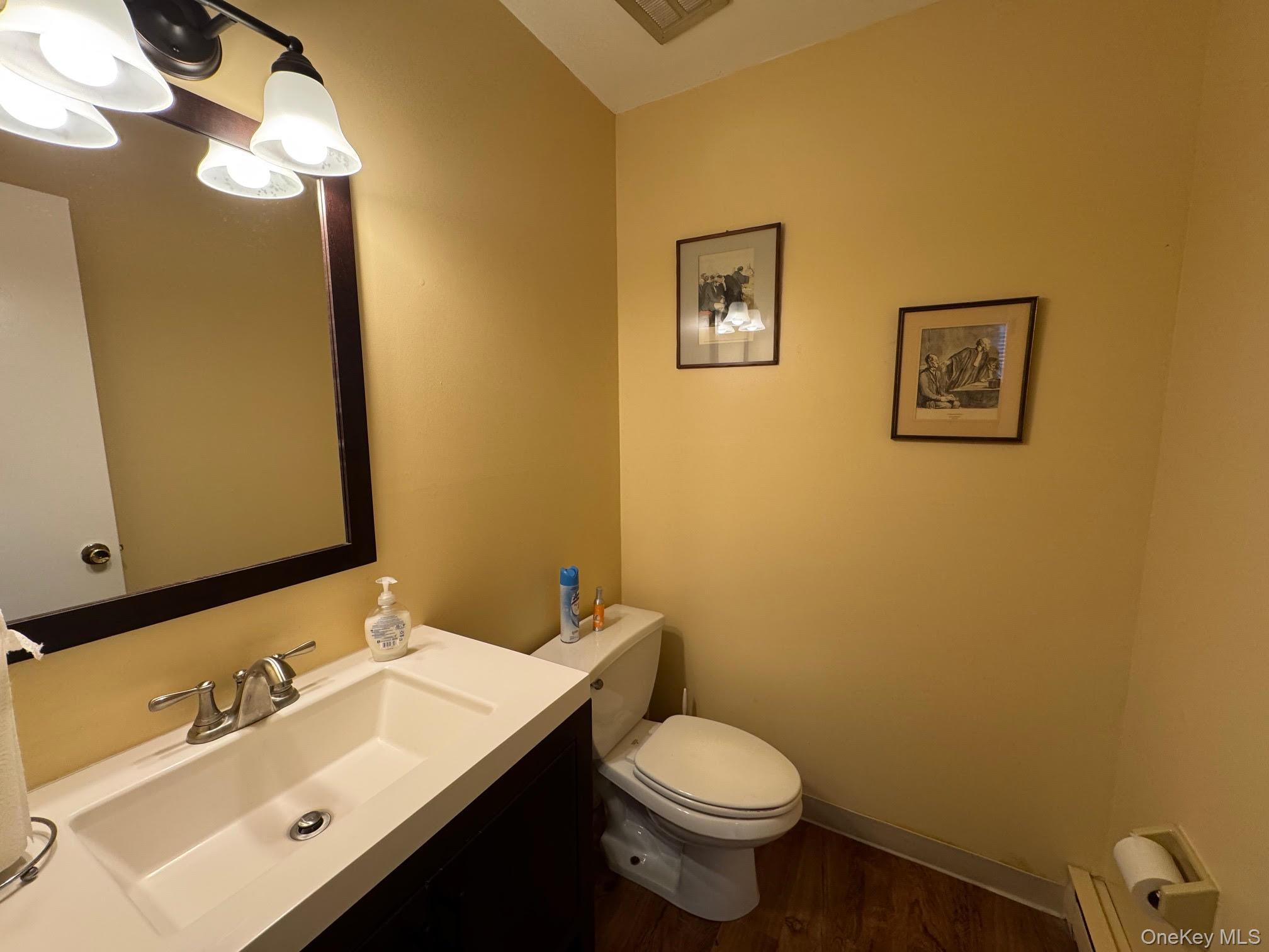 #16 photo, 717 Broadway, Newburgh , NY 12550