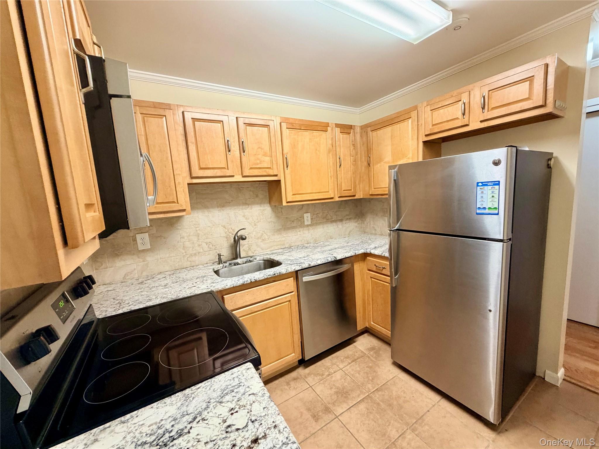 #6 photo, 173 Sierra Vista Lane, Valley Cottage , NY 10989