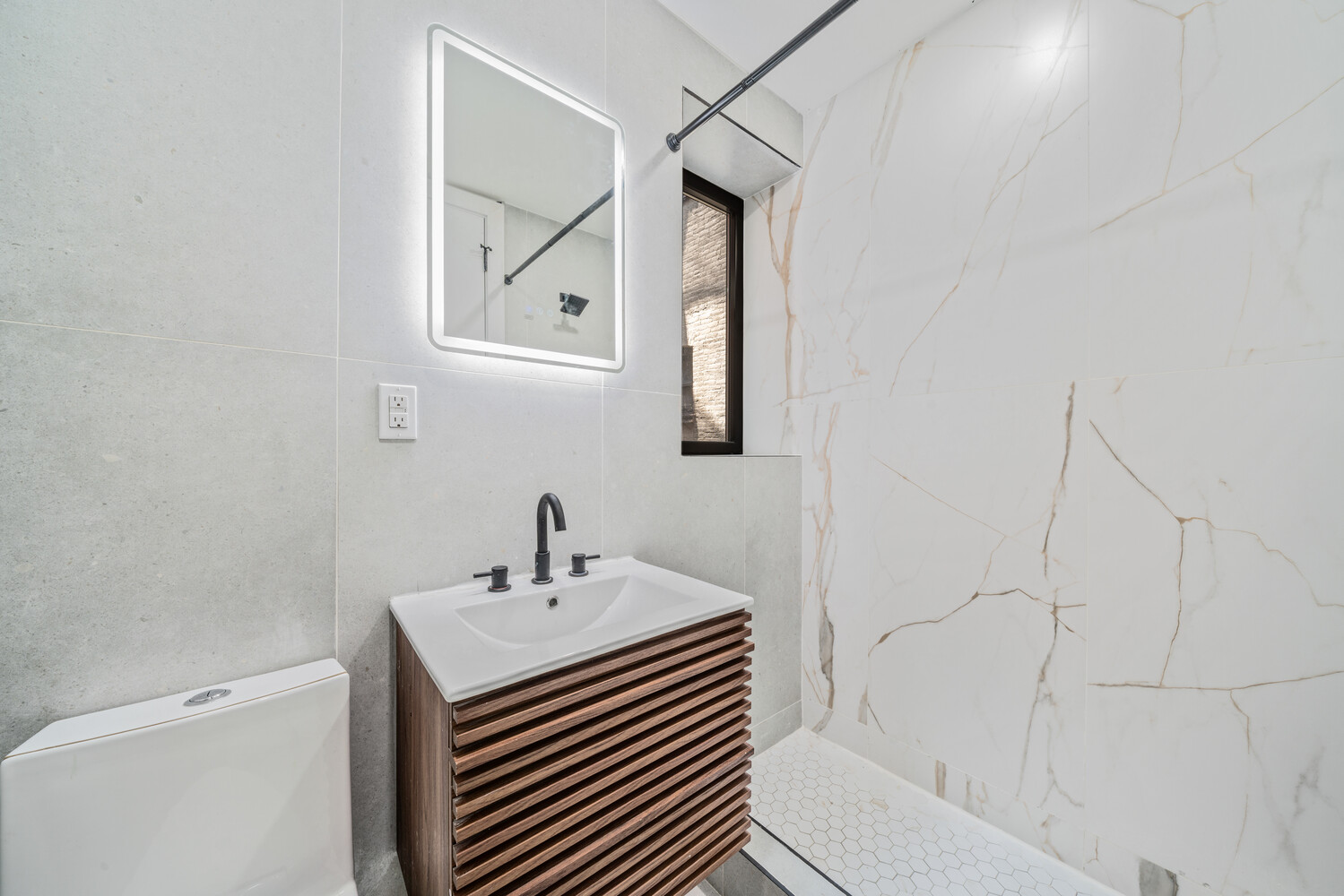 #7 photo, 452 W 36TH Street, マンハッタン Hudson Yards , NY 10018