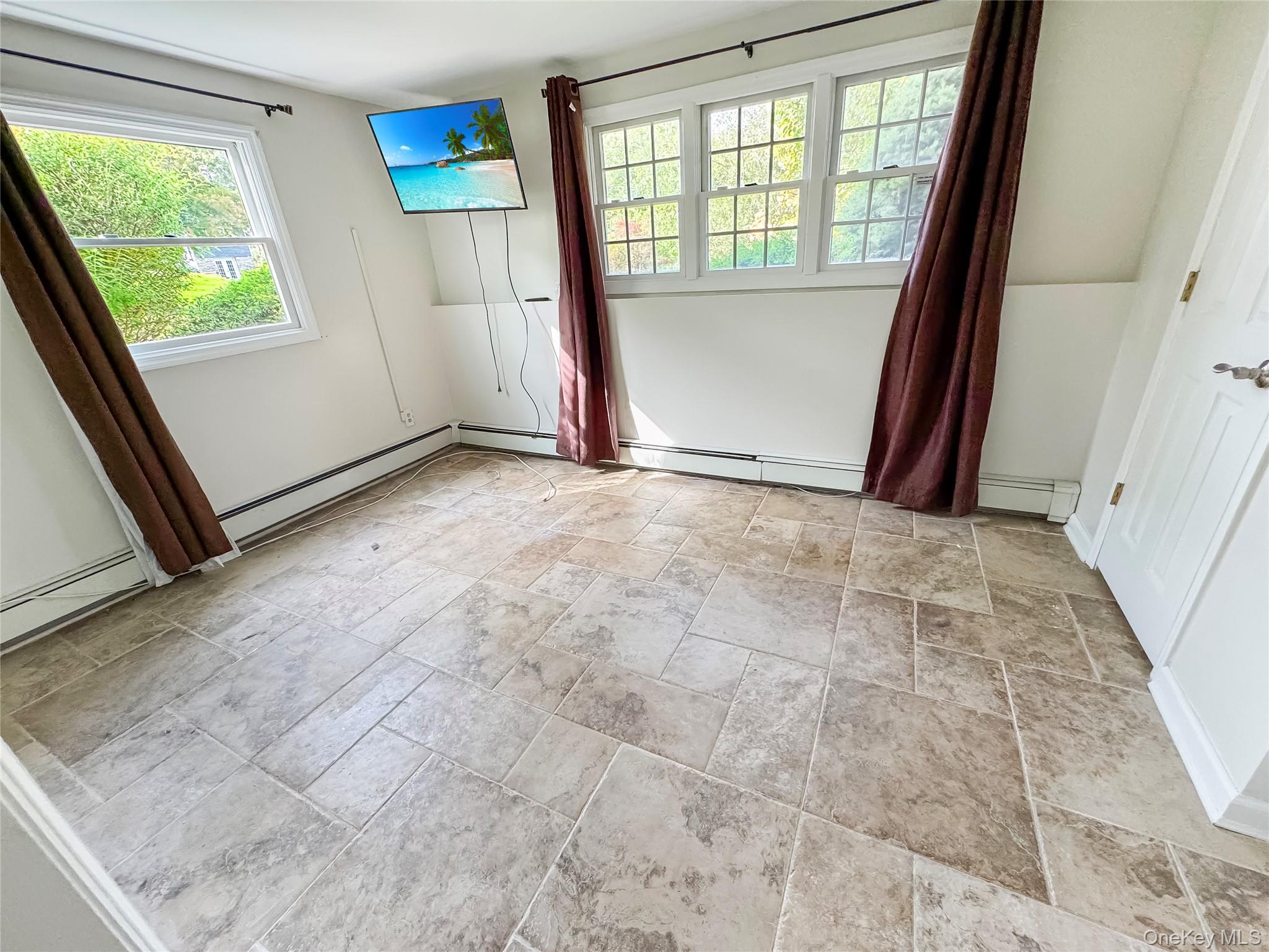 #18 photo, East Patchogue, East Patchogue , NY 11772