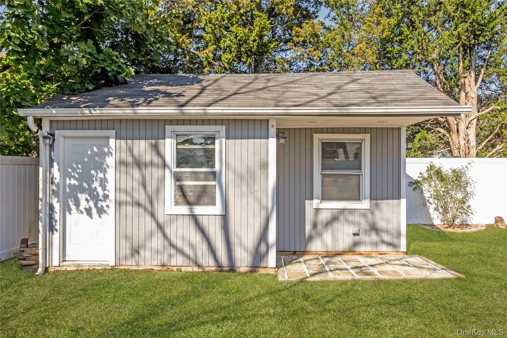 #20 photo, 104 Carlls Path, サフォーク郡 North Babylon , NY 11703