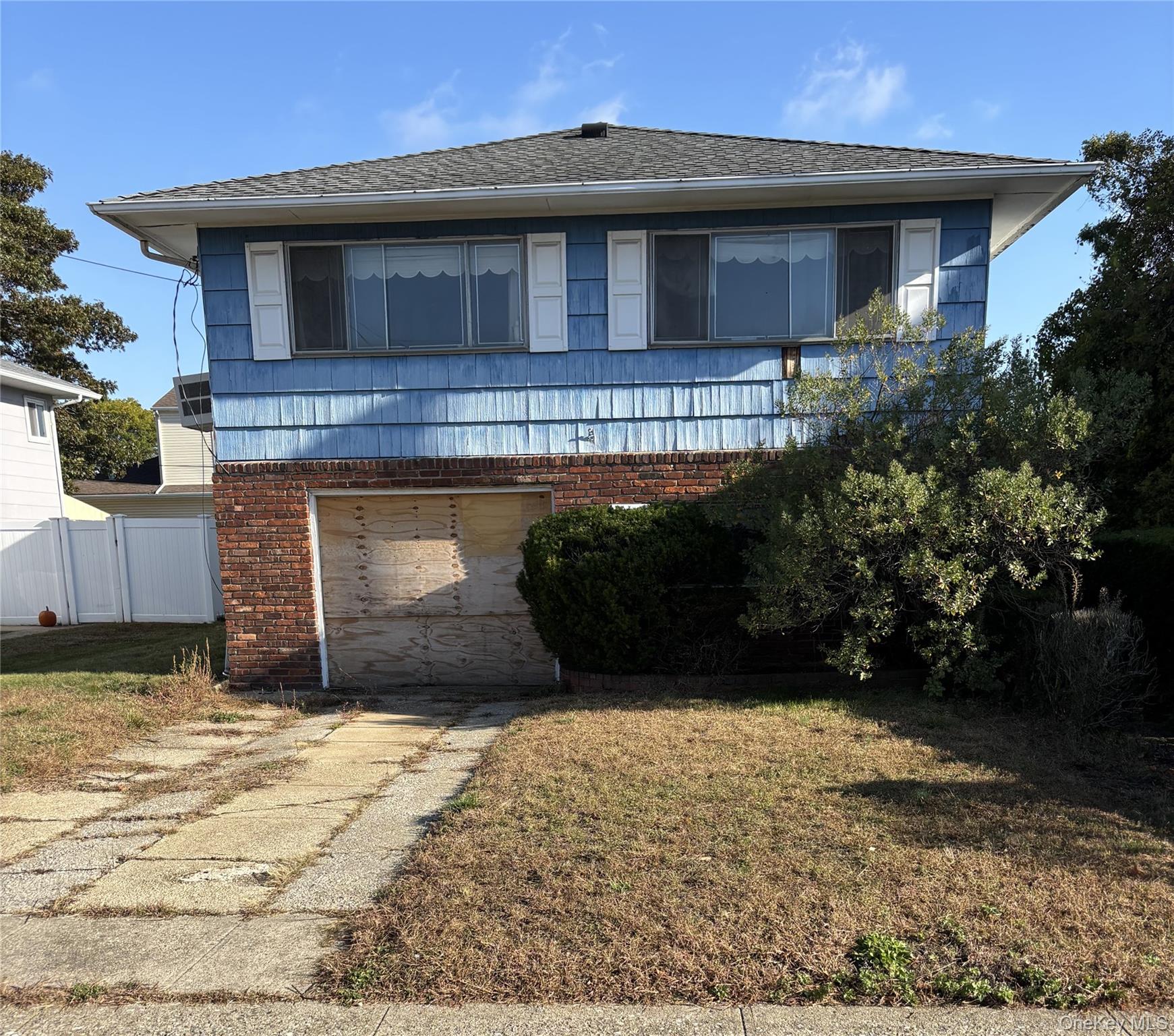 #1 photo, 65 Florida Avenue, ナッソー郡 Island Park , NY 11558