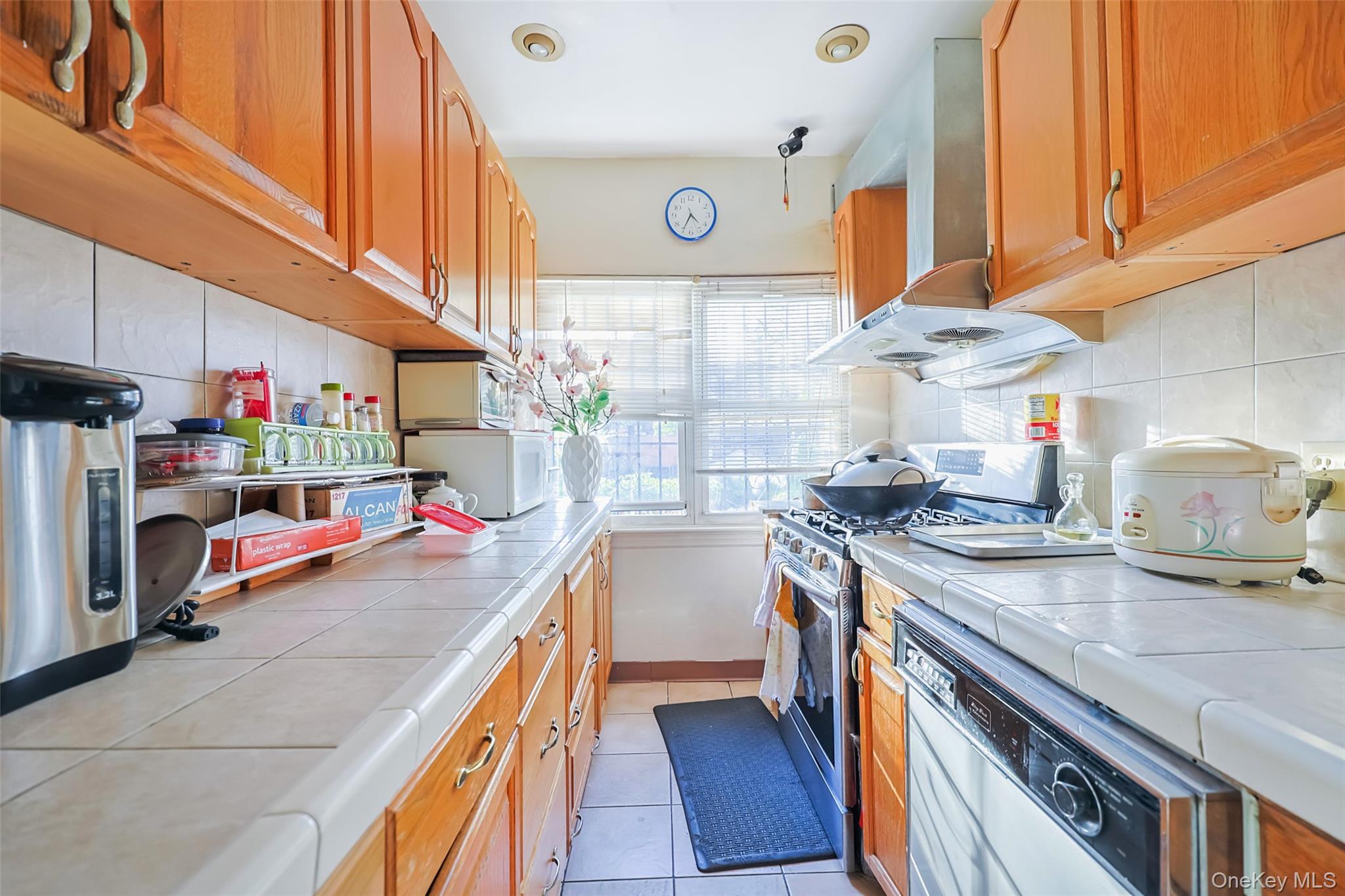 #7 photo, 34-34 62nd Street, Woodside , NY 11377