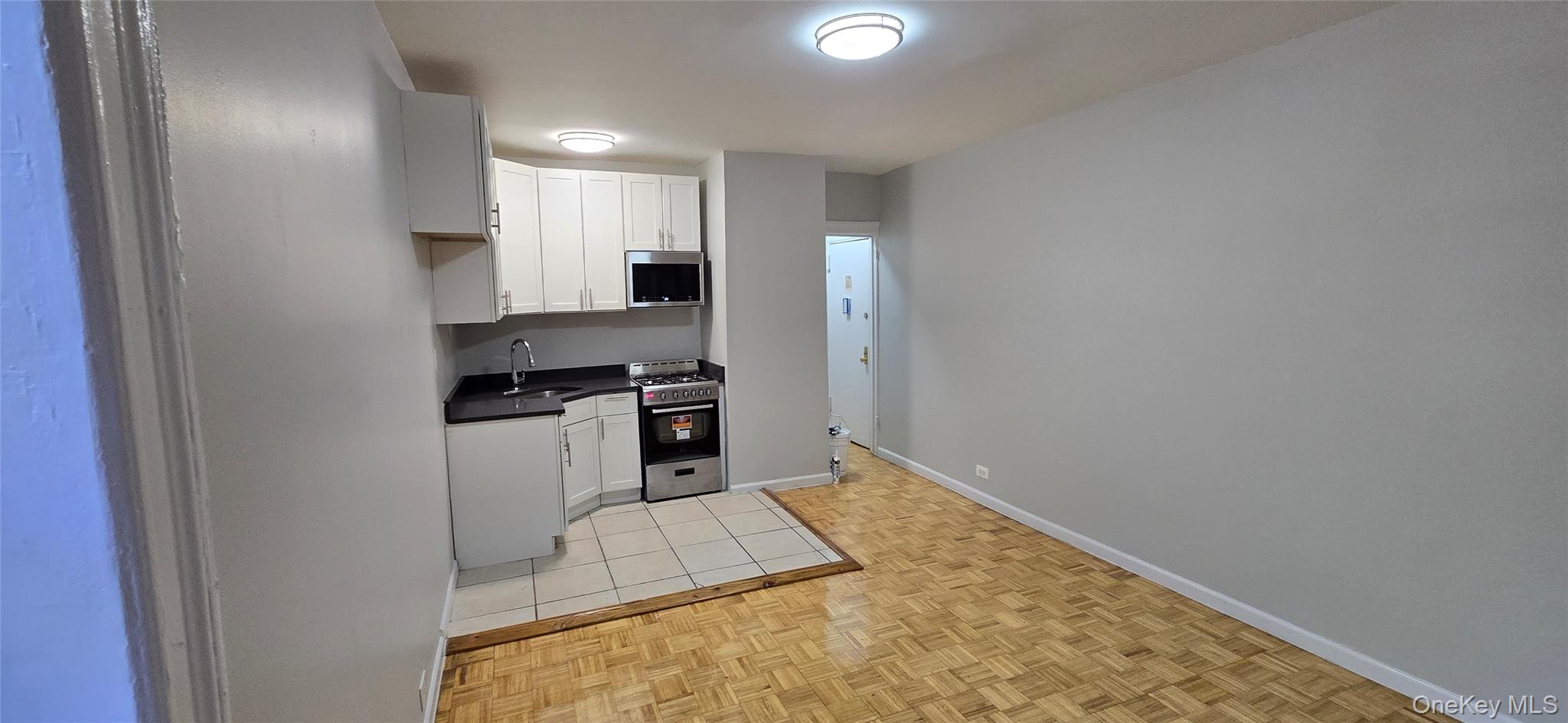 #2 photo, 2199 Holland Avenue, ブロンクス区 Bronx , NY 10462