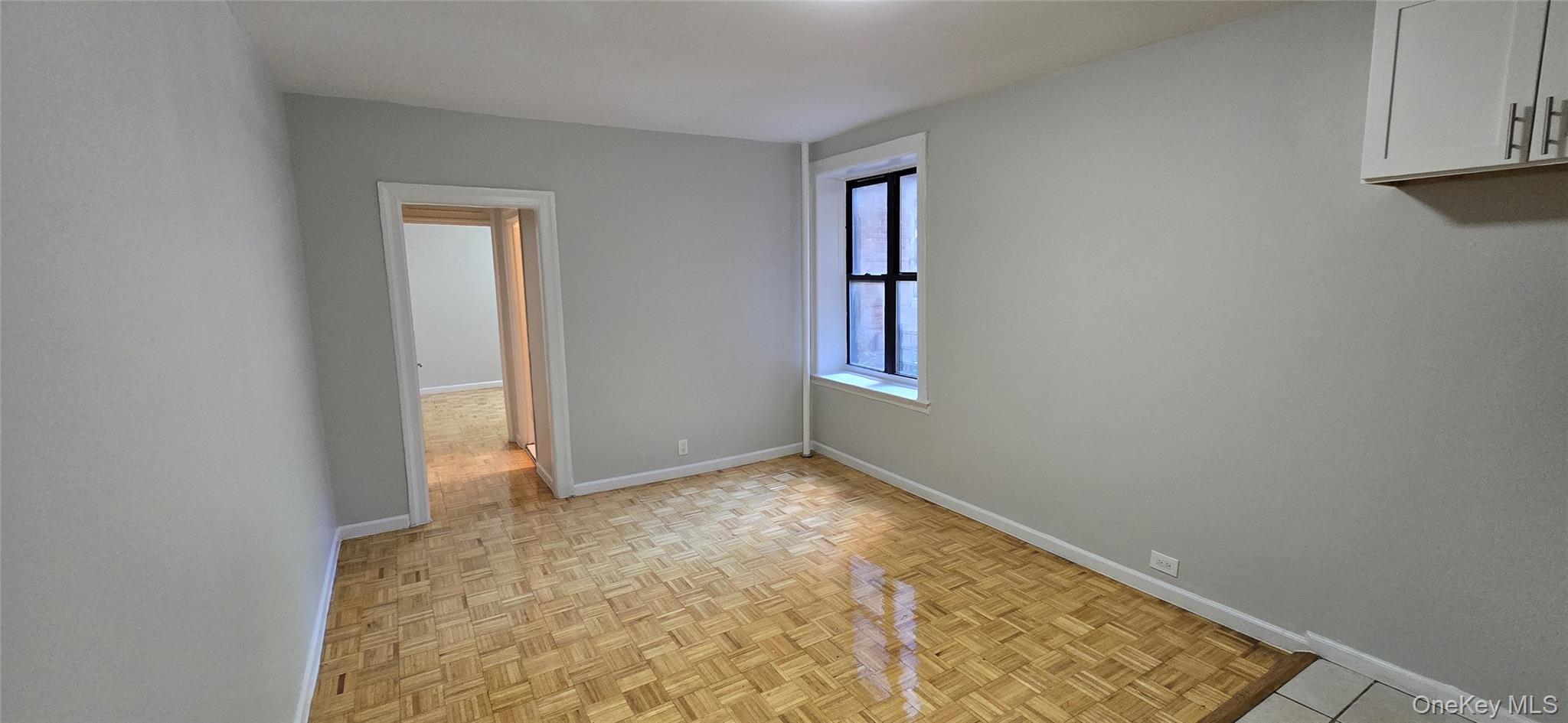 #3 photo, 2199 Holland Avenue, ブロンクス区 Bronx , NY 10462