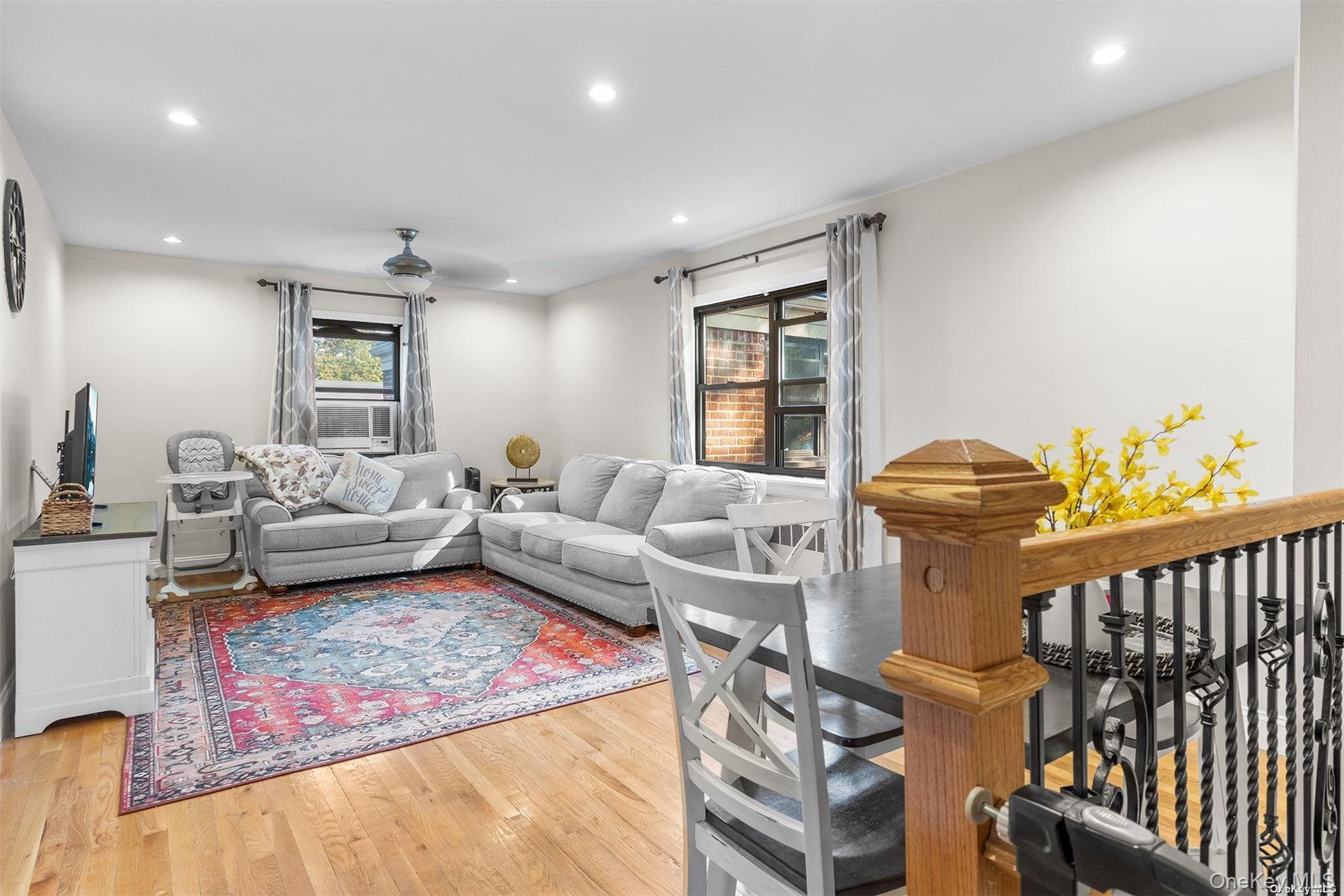 #3 photo, 73-10 220th Street, クイーンズ区 Oakland Gardens , NY 11364