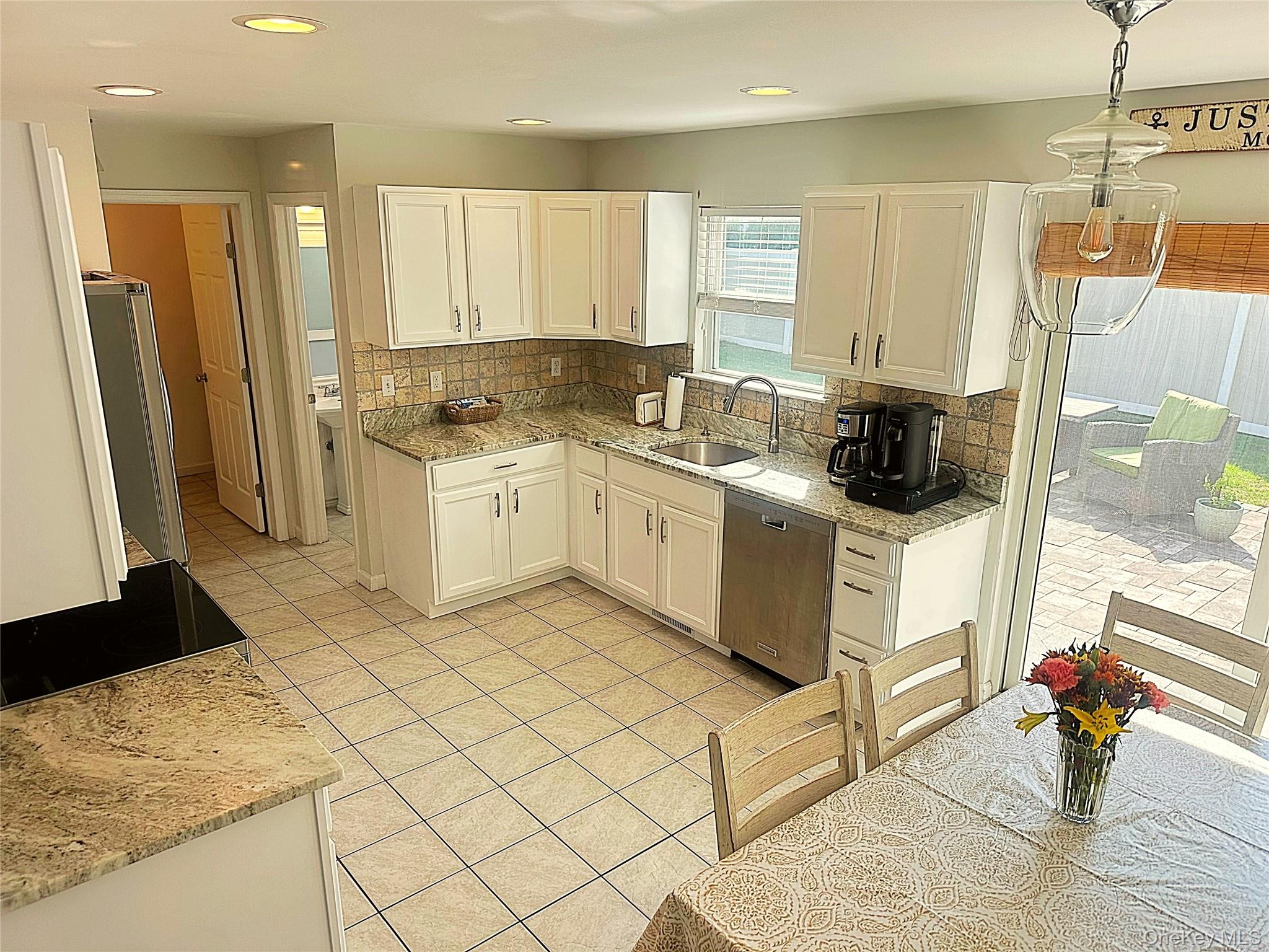 #13 photo, 96 Magnolia Drive, サフォーク郡 Rocky Point , NY 11778