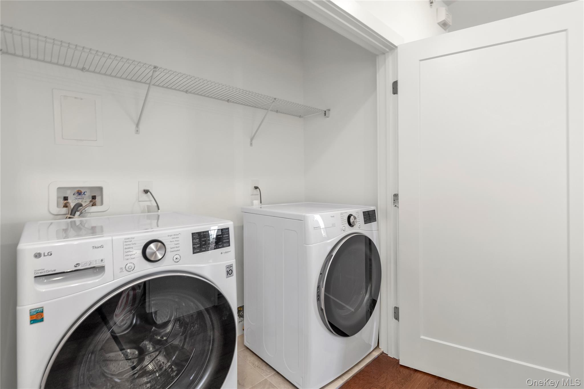 #17 photo, 404 White Rose Lane, ナッソー郡 East Meadow , NY 11554