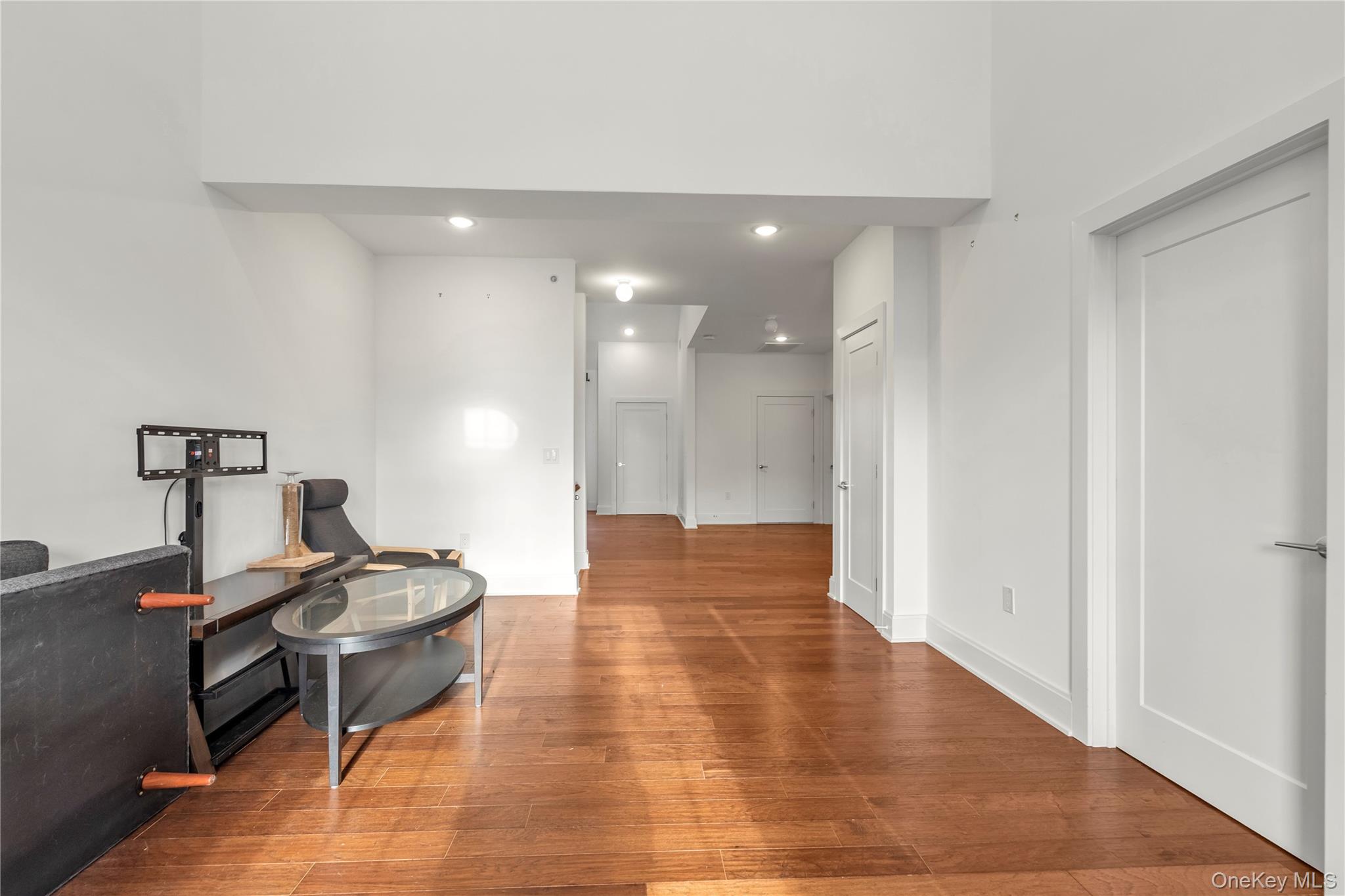 #7 photo, 404 White Rose Lane, ナッソー郡 East Meadow , NY 11554