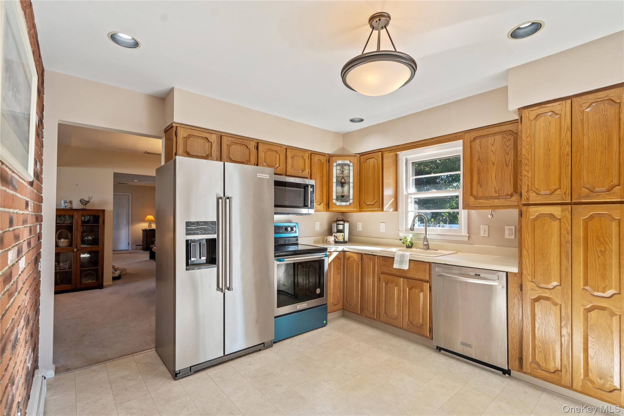 #15 photo, 332 Marcy Street, サフォーク郡 West Babylon , NY 11704