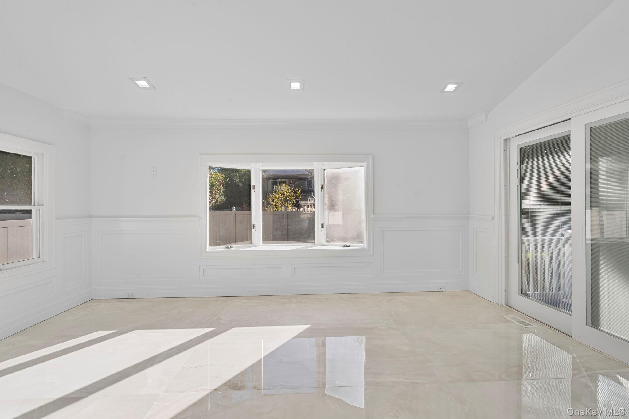 #15 photo, 33 6th Avenue, Massapequa Park , NY 11762