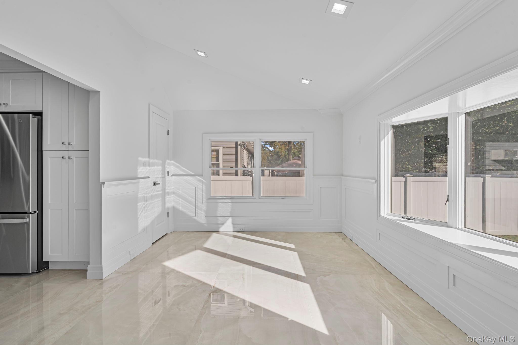 #16 photo, 33 6th Avenue, Massapequa Park , NY 11762