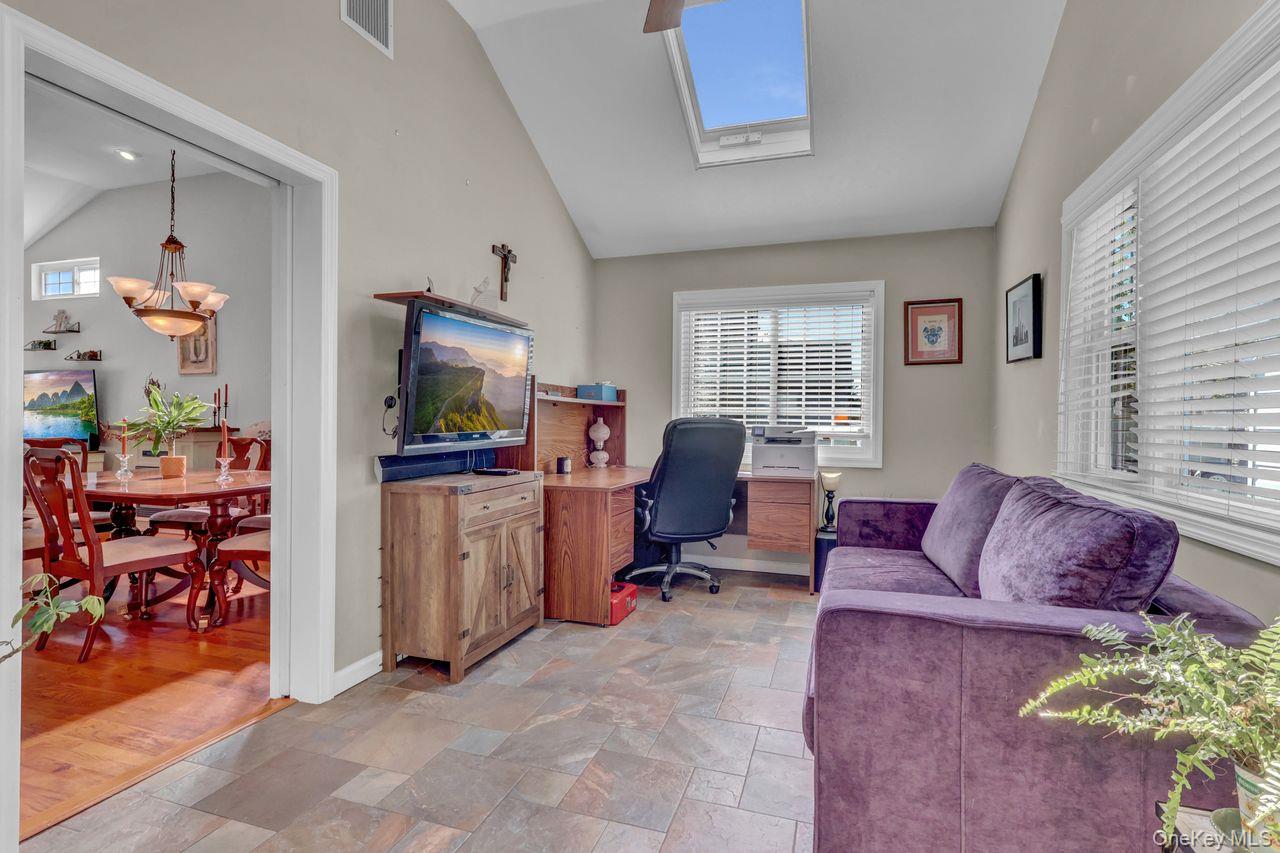 #14 photo, 600 Dogwood Avenue, Franklin Square , NY 11010