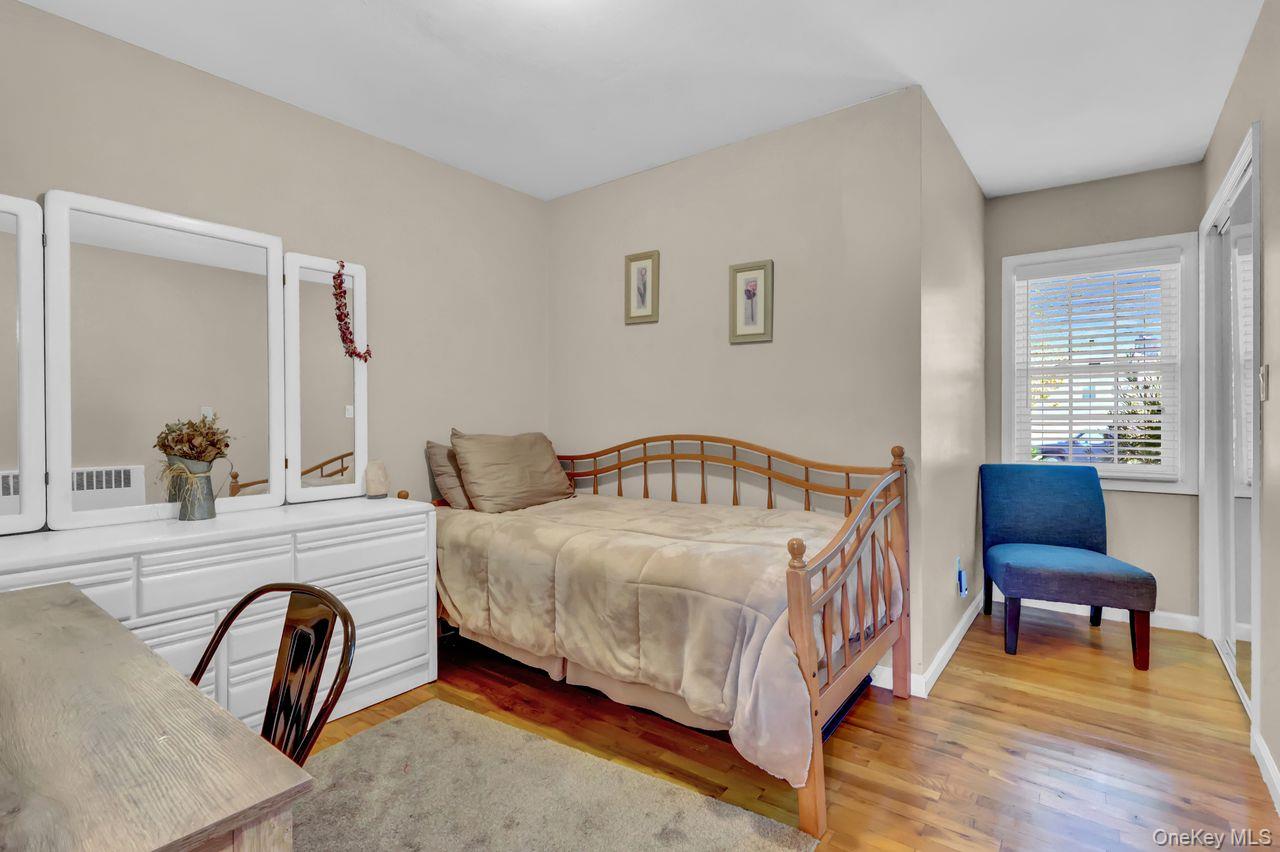 #20 photo, 600 Dogwood Avenue, Franklin Square , NY 11010