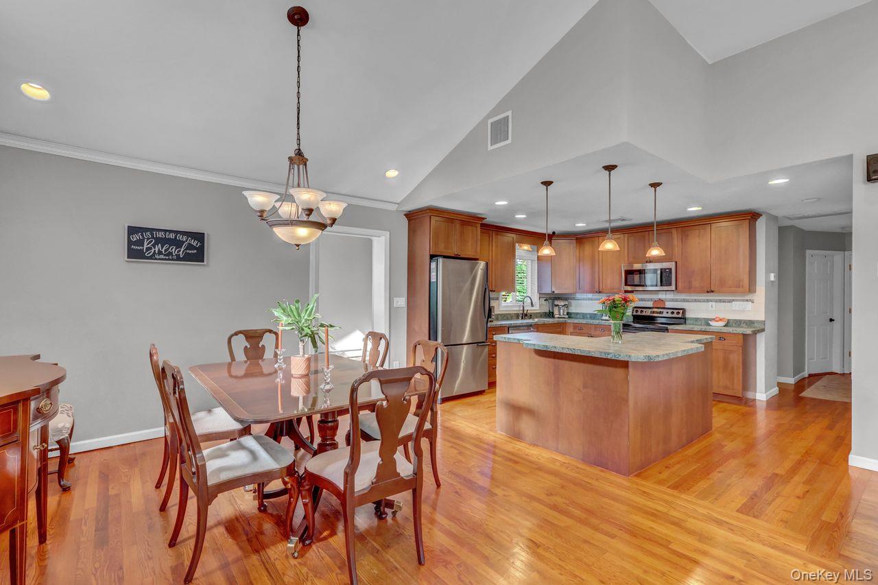 #9 photo, 600 Dogwood Avenue, Franklin Square , NY 11010