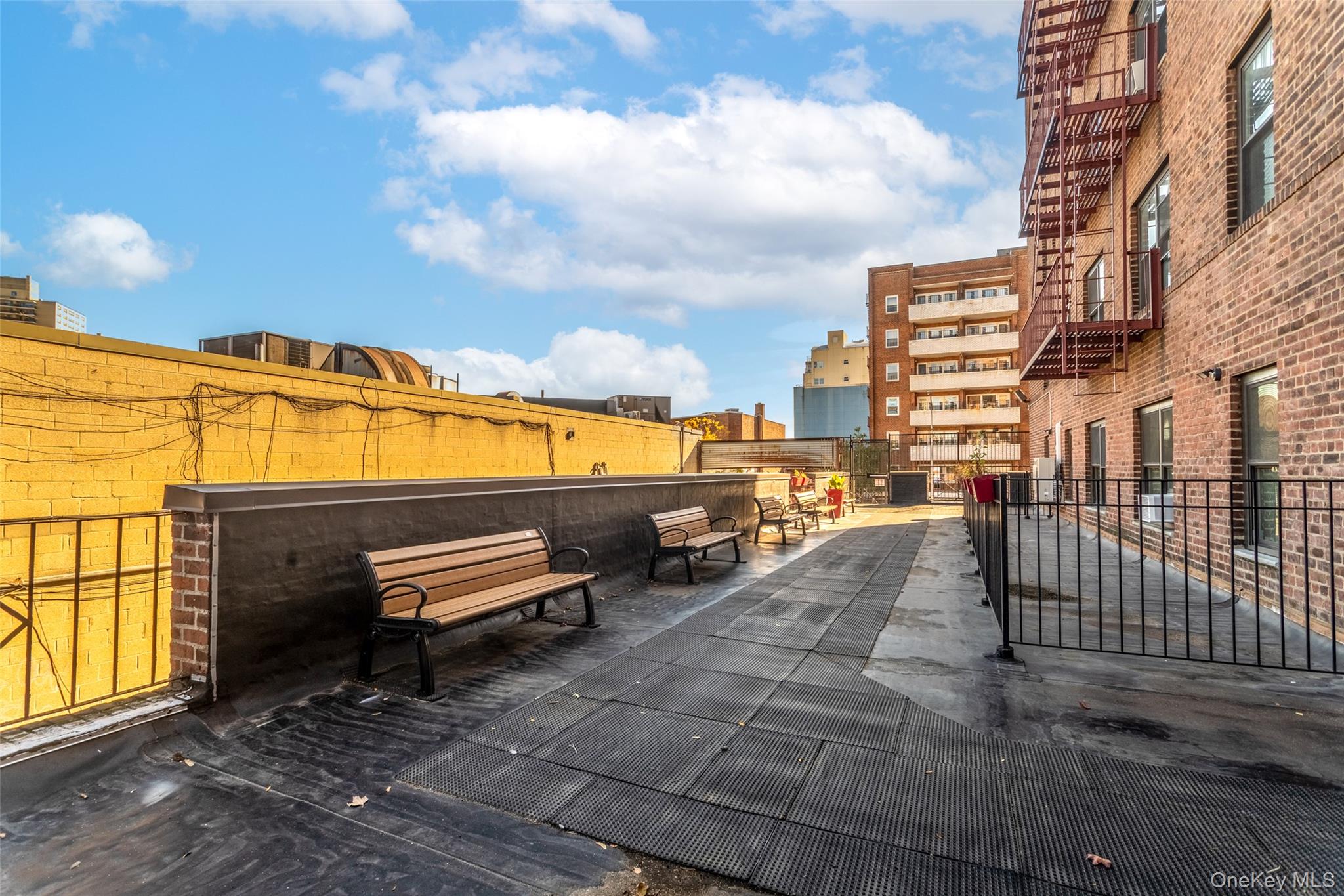 #12 photo, 100-11 67th Road, クイーンズ区 Forest Hills , NY 11375